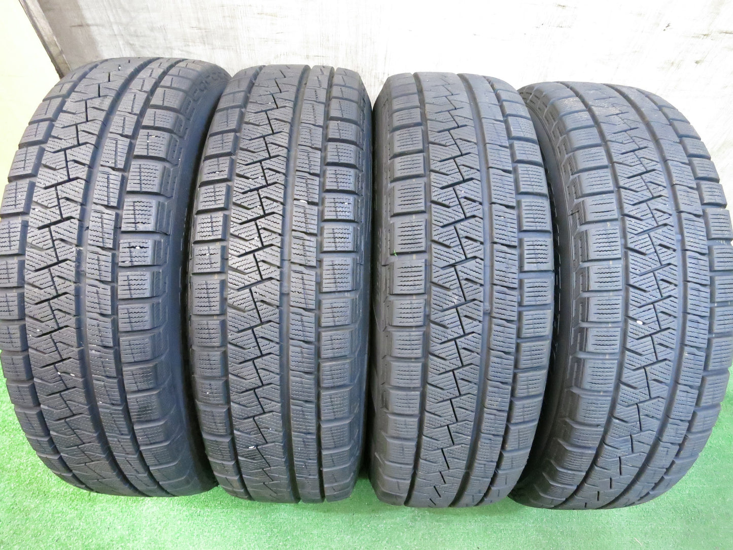 [送料無料]バリ溝！19年！綺麗！9分★スタッドレス 175/65R15 ピレリ アイスアシンメトリコ プラス ZACK Sport-10 MONZA ザック モンツァ PCD100/4H★2121404Hス