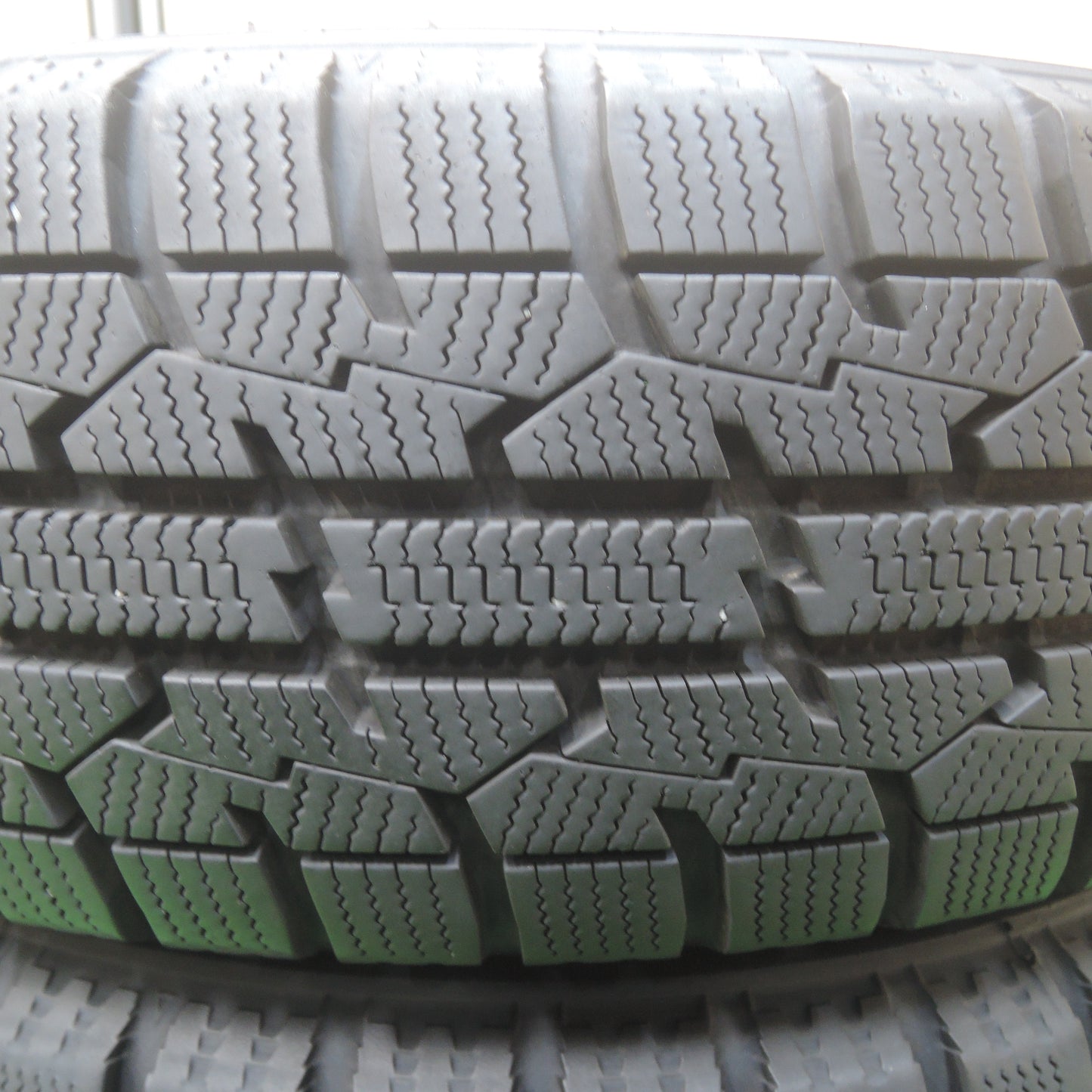 *送料無料*バリ溝！20年！キレイ！9.5分★スタッドレス 155/65R14 トーヨー オブザーブ ガリット GIZ LVF 社外 アルミ 14インチ PCD100/4H★3121312SYス