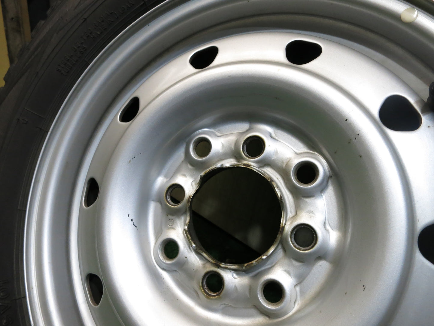 [送料無料]バリ溝！18年！9.5分★スタッドレス 165R13 6PR ダンロップ ウインターマックス SV01 スチール ホイール 13インチ PCD100 114.3/4H★2111413Hス