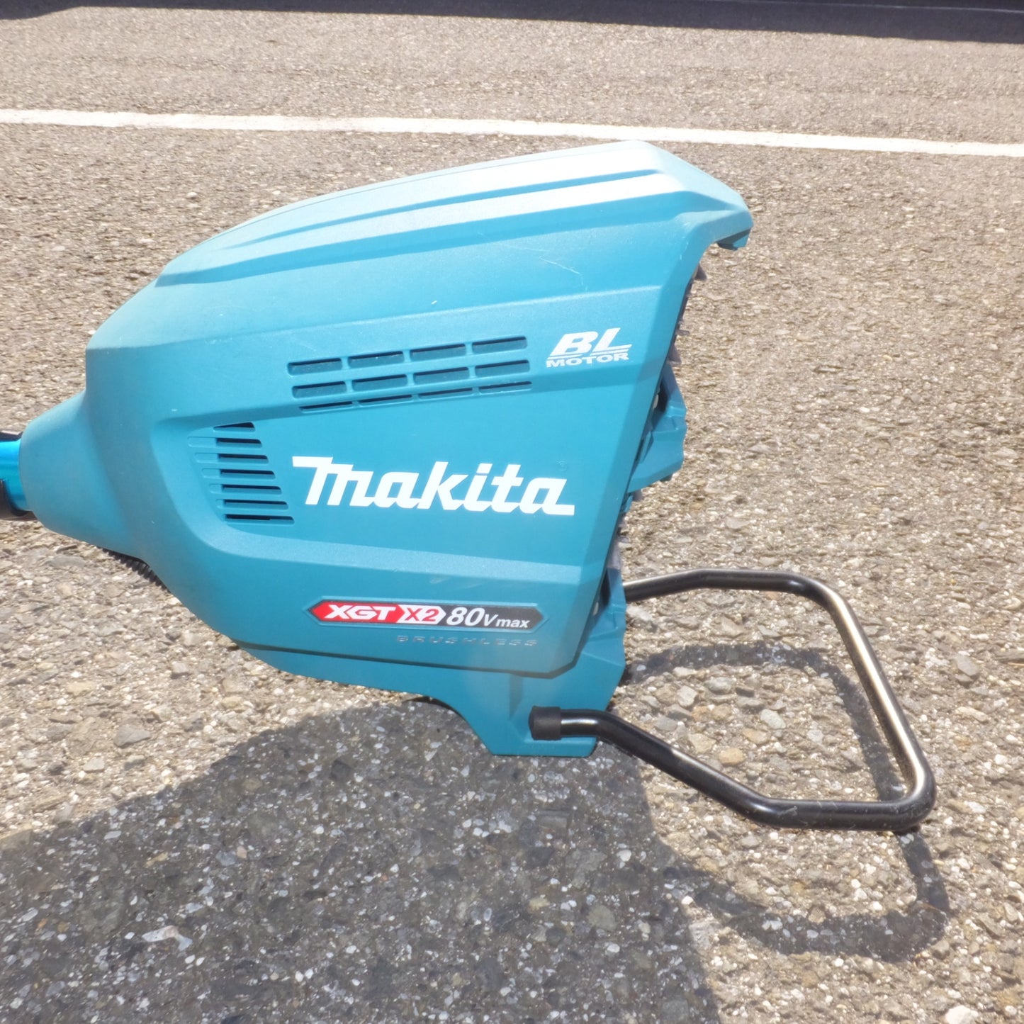 [送料無料] 岐阜発 キレイ★マキタ makita 充電式草刈機 MUR012G 72V-80V(max) 本体のみ★