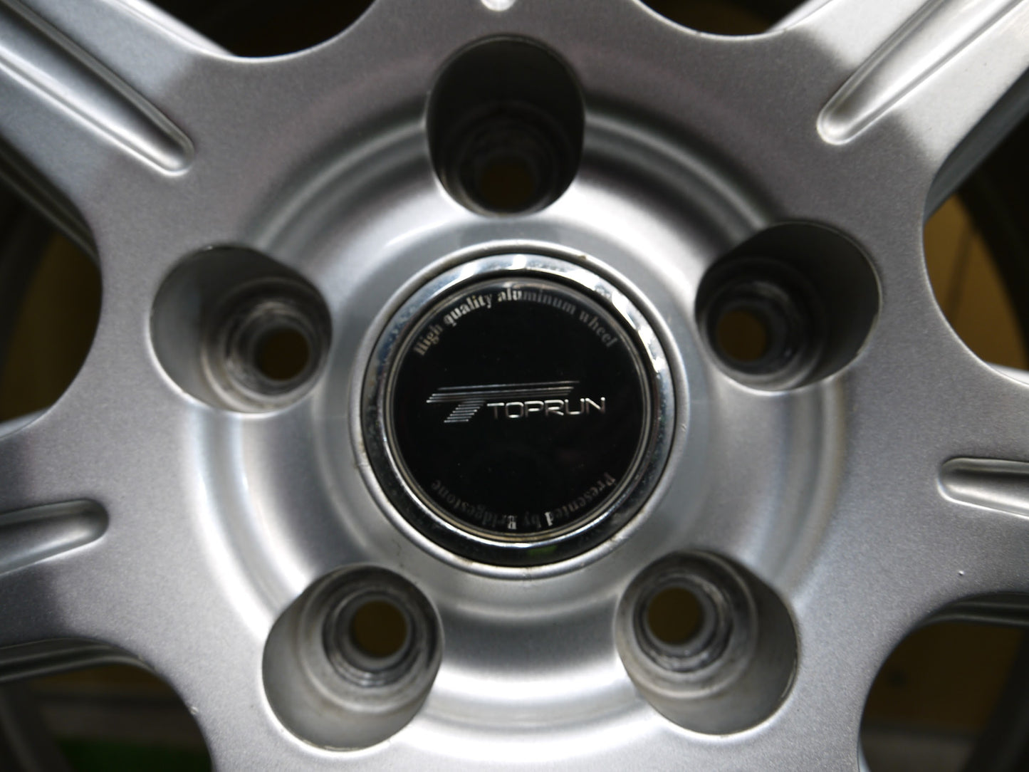 [送料無料]バリ溝！18年！キレイ！9分★スタッドレス 225/55R17 ブリヂストン アイスパートナー2 TOPRUN トップラン 17インチ PCD114.3/5H★2030214クス