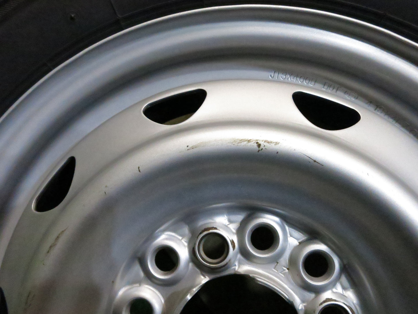 [送料無料]バリ溝！20年！ほぼ10分★スタッドレス 145/80R13 ブリヂストン ブリザック VRX スチール ホイール 13インチ PCD100 110 114.3/4H マルチ★3012703Hス
