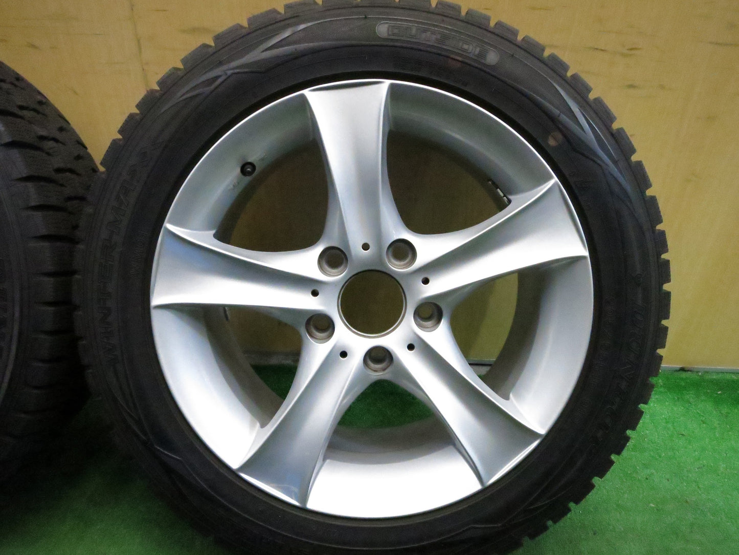 [送料無料]バリ溝！キレイ！9.5分以上★BMW 等 205/55R16 スタッドレス AGA TARGA ダンロップ ウインターマックス WM01 16インチ PCD120/5H★3020110Hス