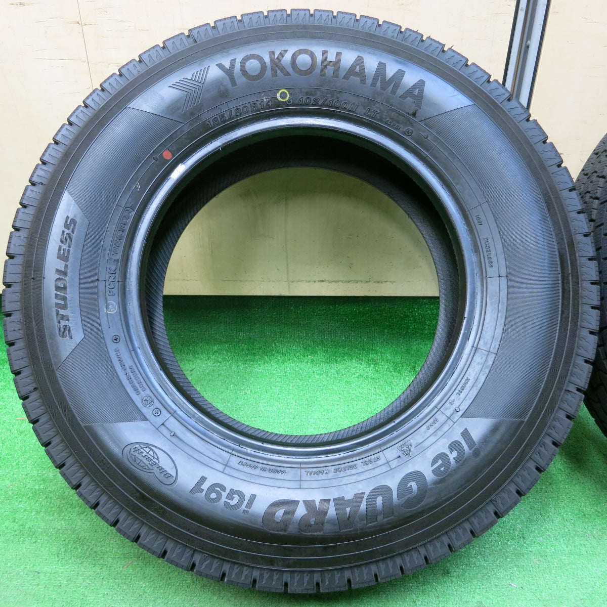*送料無料*ほぼ未使用！22年★スタッドレス 185/80R14 102/100N ヨコハマ アイスガード iG91 タイヤ 14インチ ボンゴ バネット等★3122703イスタ