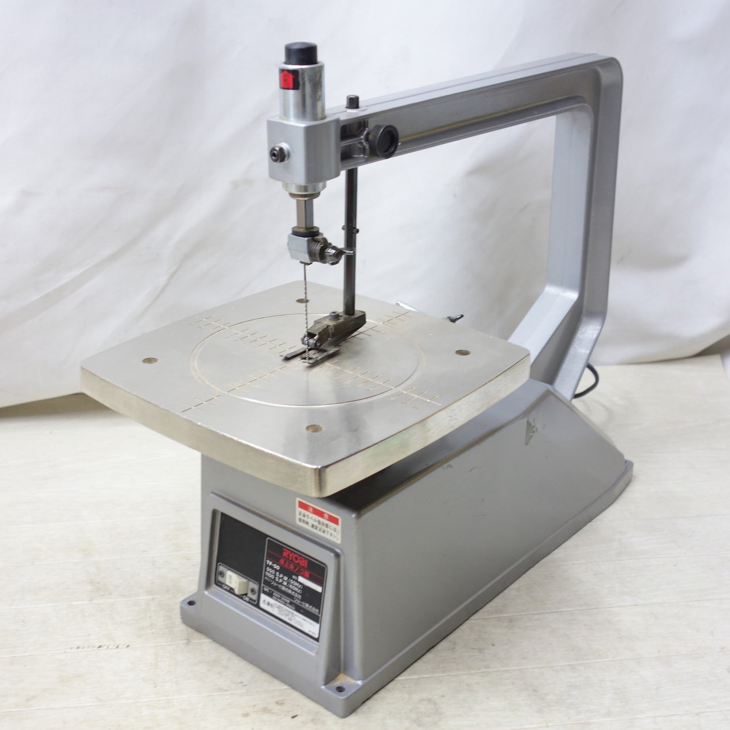 [送料無料] ◆RYOBI リョービ 卓上糸ノコ盤 TF-50 糸鋸 切断機 電動工具 100V 50/60Hz◆