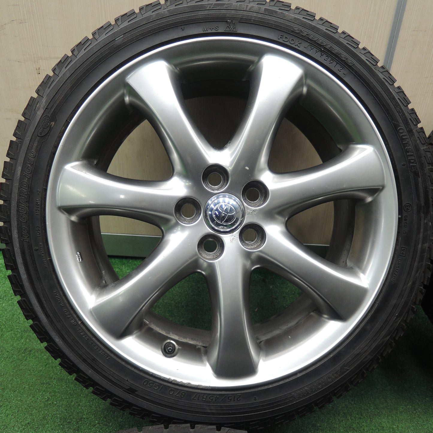*送料無料*4本価格★トヨタ ウィッシュ 純正 215/45R17 スタッドレス ヨコハマ アイスガード iG50 17インチ PCD100/5H★3112706TNス