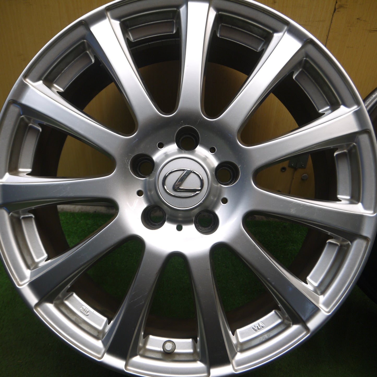 *送料無料*キレイ★レクサス 等 阿部商会 ホイール 18インチ ABE SHOKAI 18×7.5J PCD114.3/5H★3112004Hホ