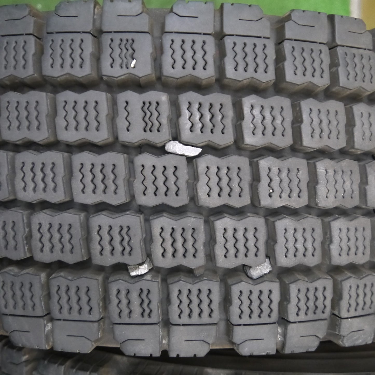 [送料無料]バリ溝！22年！9分★トラック タイヤ 265/70R19.5 140/138J スタッドレス ブリヂストン エコピア W911Ⅱ 19.5インチ★3041103クスタ