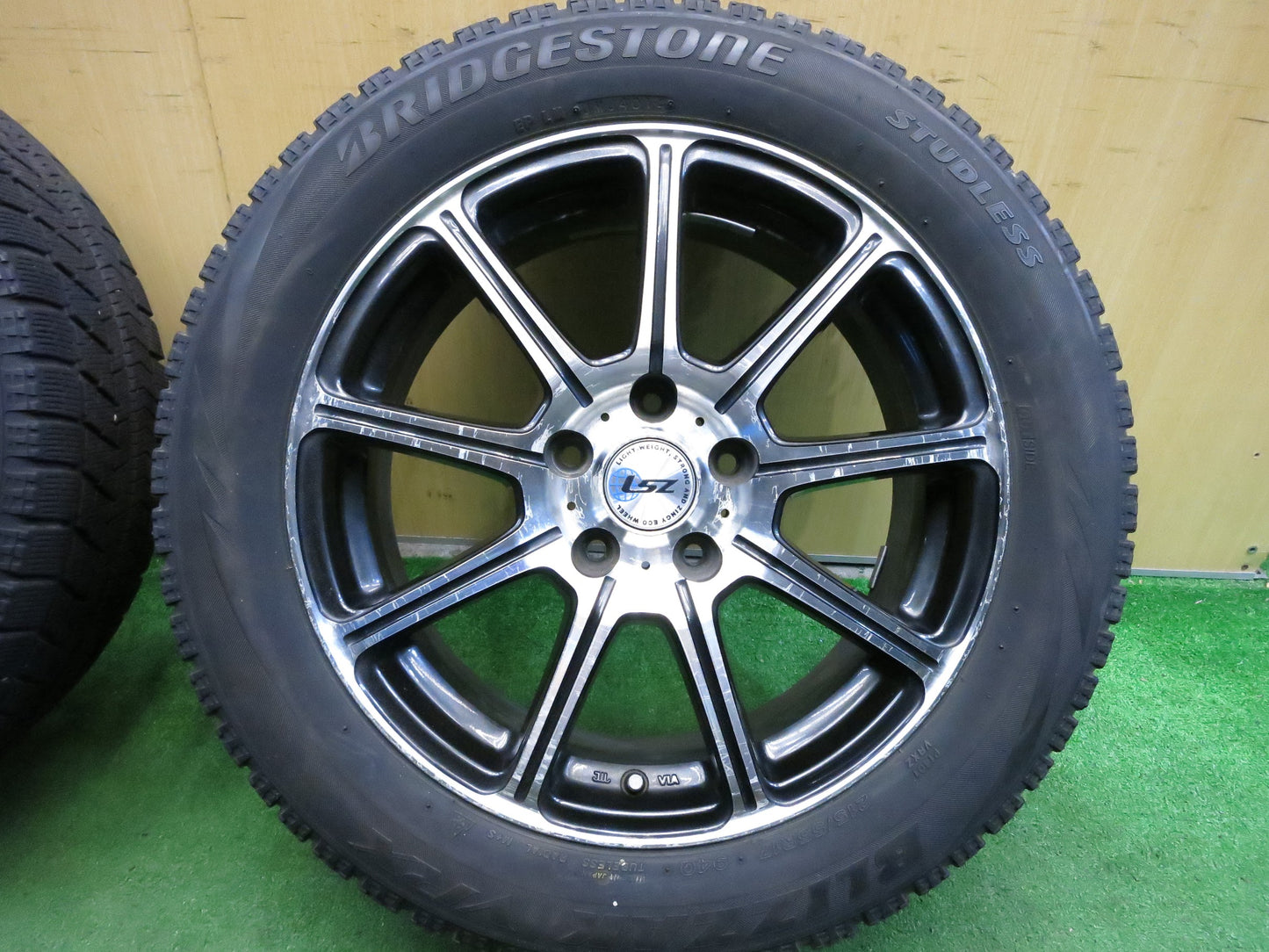 [送料無料]4本価格★スタッドレス 215/55R17 ブリヂストン ブリザック VRX LSZ 社外 アルミ 17インチ PCD114.3/5H★2121607Hス