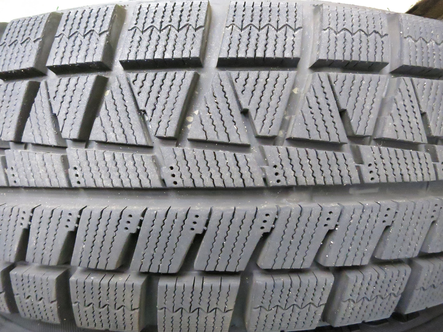[送料無料]バリ溝！18年！綺麗！9.5分★スタッドレス 175/70R14 ブリヂストン アイスパートナー2 La-Strada Tirado＠ 阿部商会 14インチ PCD100/4H★2122705Hス