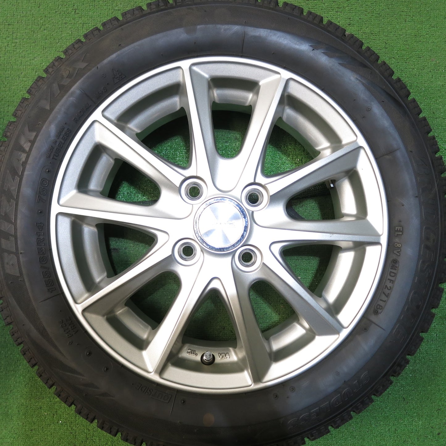 [送料無料]バリ溝！キレイ！8.5分★スタッドレス 155/65R14 ブリヂストン ブリザック VRX Lanx 社外 アルミ 14インチ PCD100/4H★3061209Hス