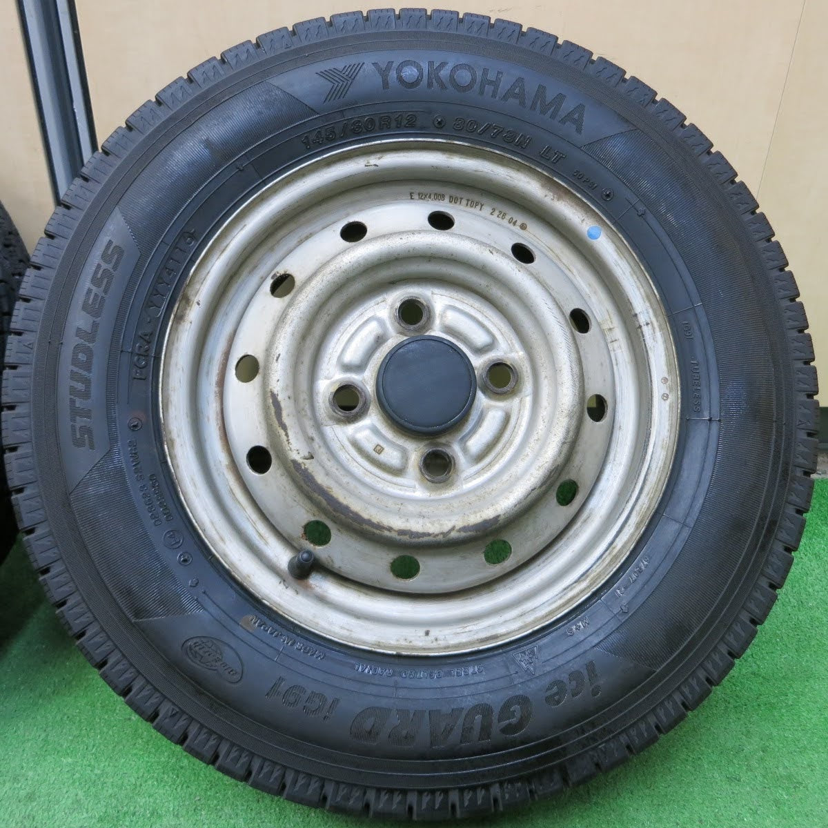[送料無料]バリ溝！9.5分★スタッドレス 145/80R12 80/78N ヨコハマ アイスガード iG91 TOPY スチール ホイール 12インチ PCD100/4H★3072707イス