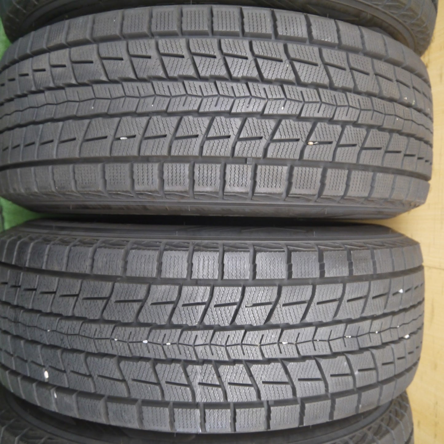 [送料無料]バリ溝！21年！綺麗！9.5分以上★RAYS Team DAYTONA FDX-F6 265/60R18 スタッドレス ダンロップ SJ8 レイズ チームデイトナ PCD139.7/6H★3053001クス