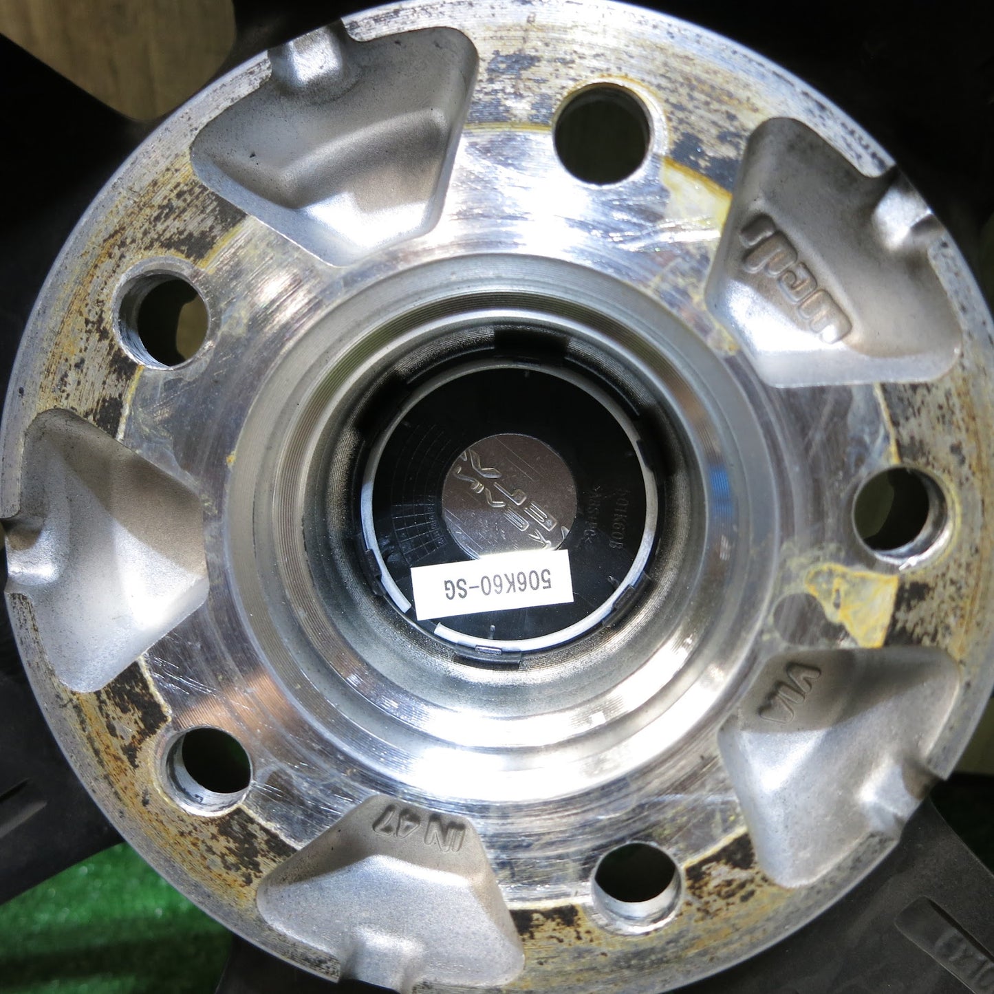 [送料無料]バリ溝！キレイ！9分★スタッドレス 215/60R17 トーヨー ウインター トランパス TX VELVA KEVIN weds ヴェルヴァ 17インチ PCD114.3/5H★3061207Hス