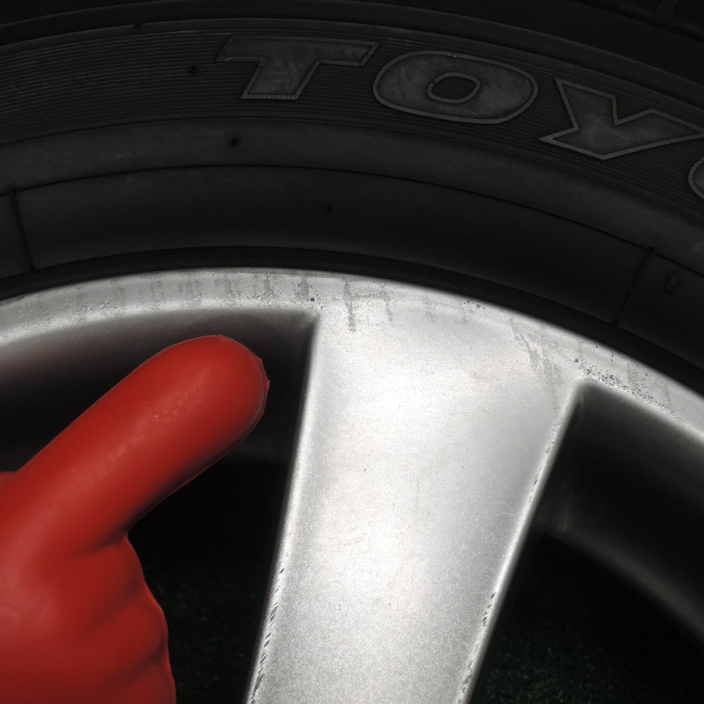 [送料無料]バリ溝！8.5分★スタッドレス BORBET 195/65R15 トーヨー ガリット G5 ボルベット 15インチ PCD100/5H★3072406IHス