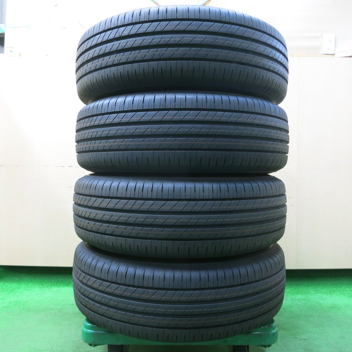 *送料無料* 新車外し！23年★トヨタ 40系 アルファード エグゼクティブラウンジ 純正 225/65R17 ブリヂストン トランザ T005A PCD120/5H★4021701イノ