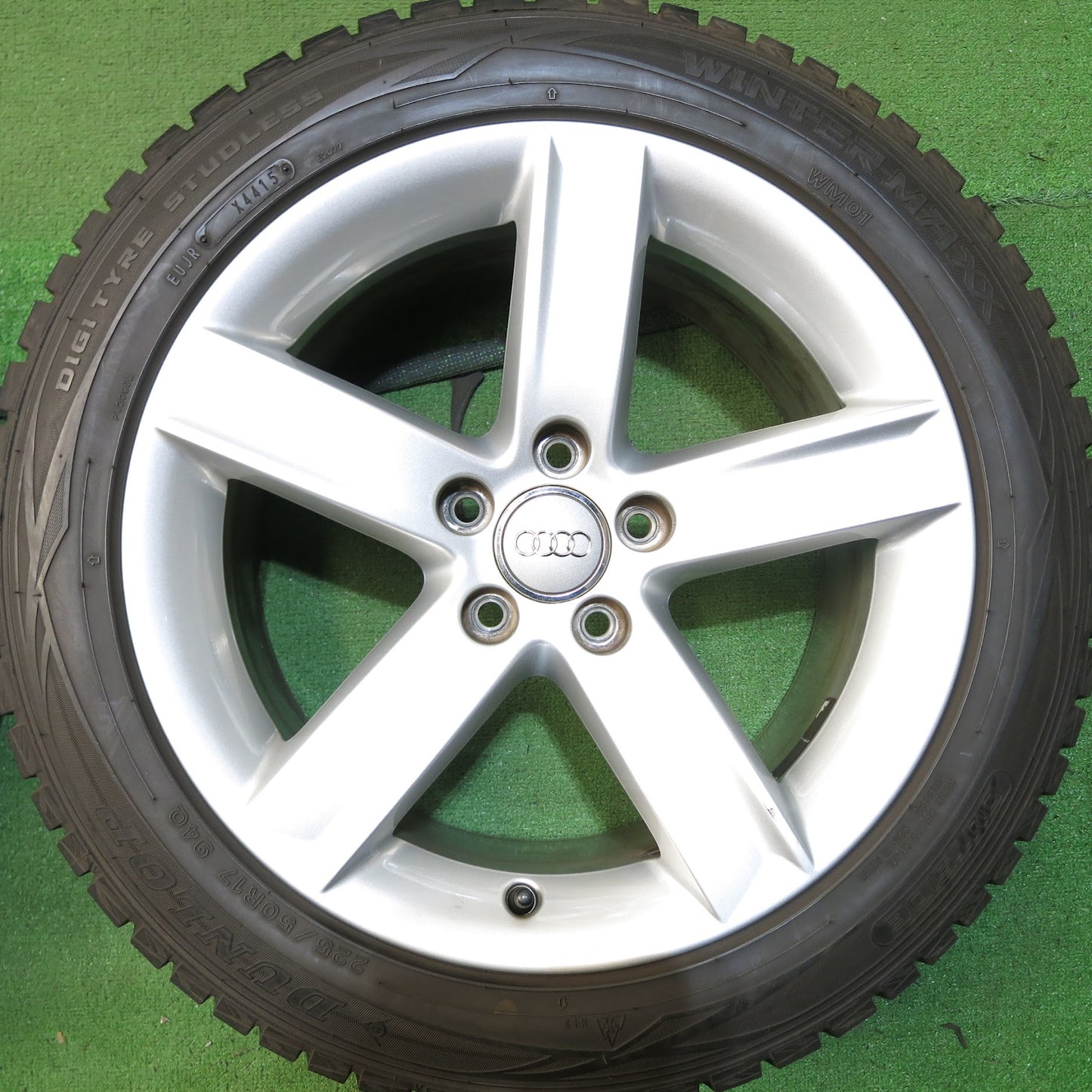 [送料無料]バリ溝！綺麗！9.5分以上★アウディ A4 A5 A6 純正 OP 225/50R17 スタッドレス ダンロップ ウインターマックス WM01 17インチ PCD112/5H★3060204Hス