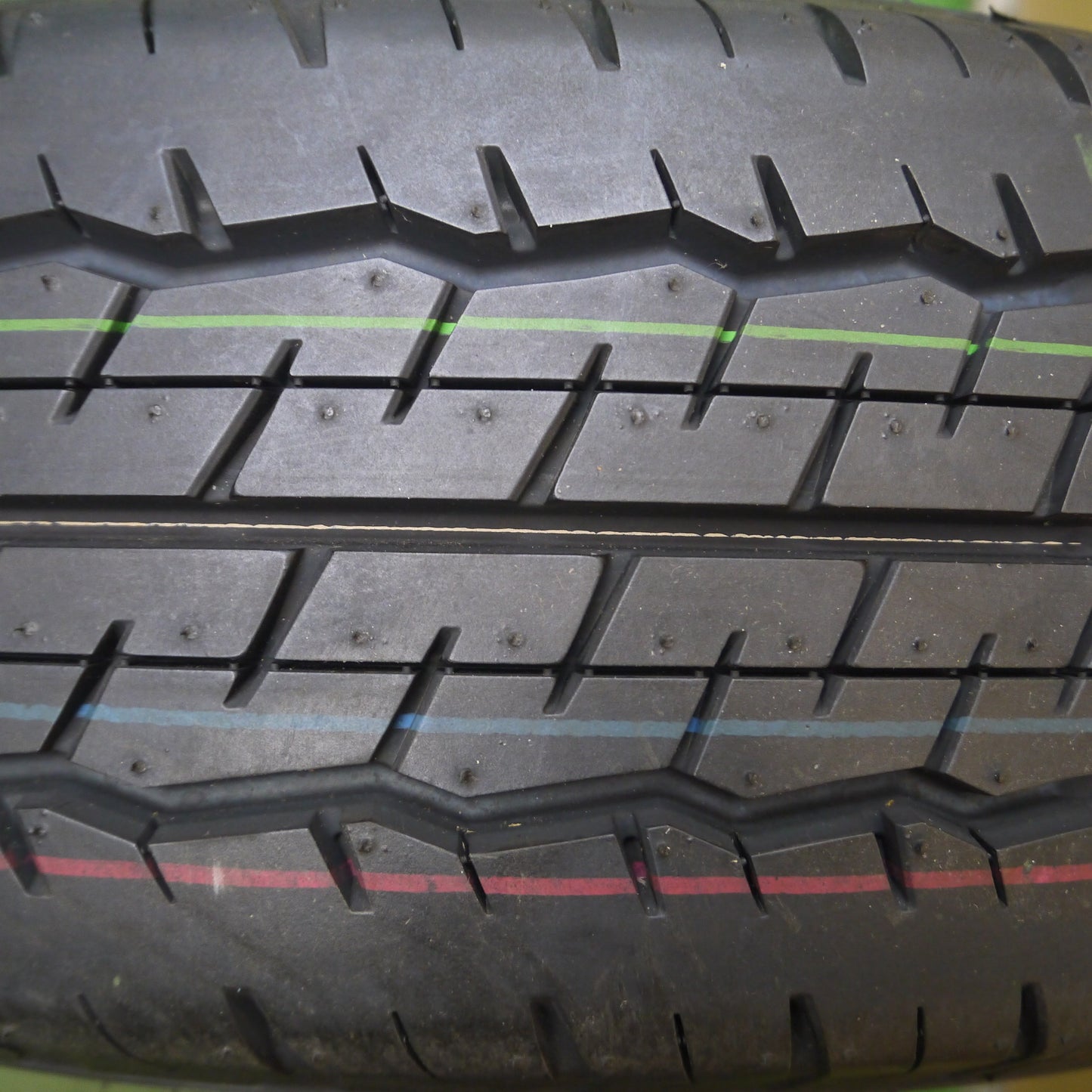 *送料無料*新車外し！23年★トヨタ 200系 ハイエース 純正 スチール 195/80R15 107/105N ダンロップ SP175N 15インチ PCD139.7/6H★4011905Hノ