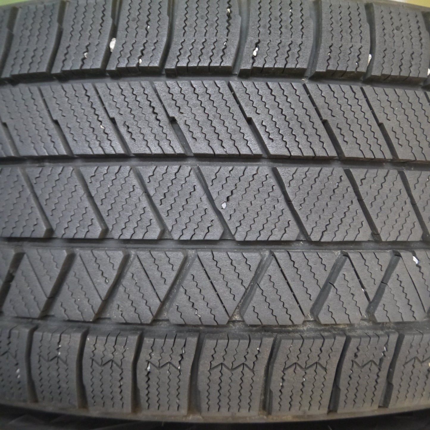 *送料無料*バリ溝！21年！キレイ！9.5分★ベンツ 等 WESTER 225/45R18 スタッドレス ブリヂストン ブリザック VRX3 18インチ PCD112/5H★4012203Hス