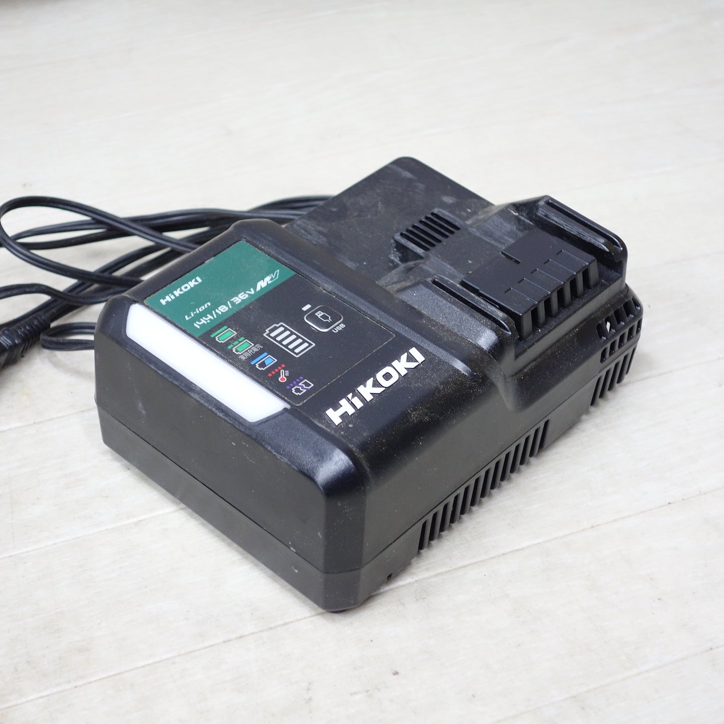 [送料無料] ◆HiKOKI ハイコーキ コードレスインパクトドライバ WH36DC DC18Vバッテリー2個 充電器付き 電動工具◆