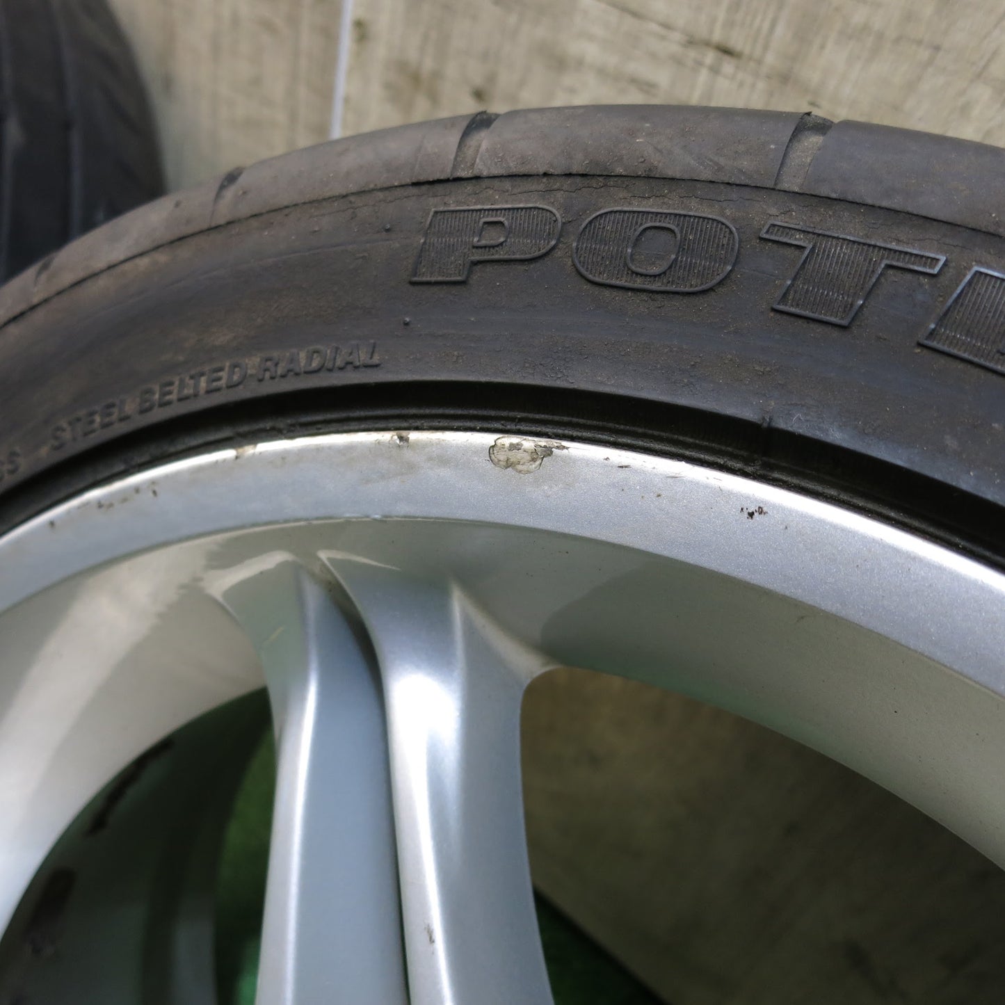 [送料無料]2本価格★AVS 215/45R17 ブリヂストン ポテンザ RE-01R 社外 アルミ 17インチ PCD114.3/5H★3053002Hノ