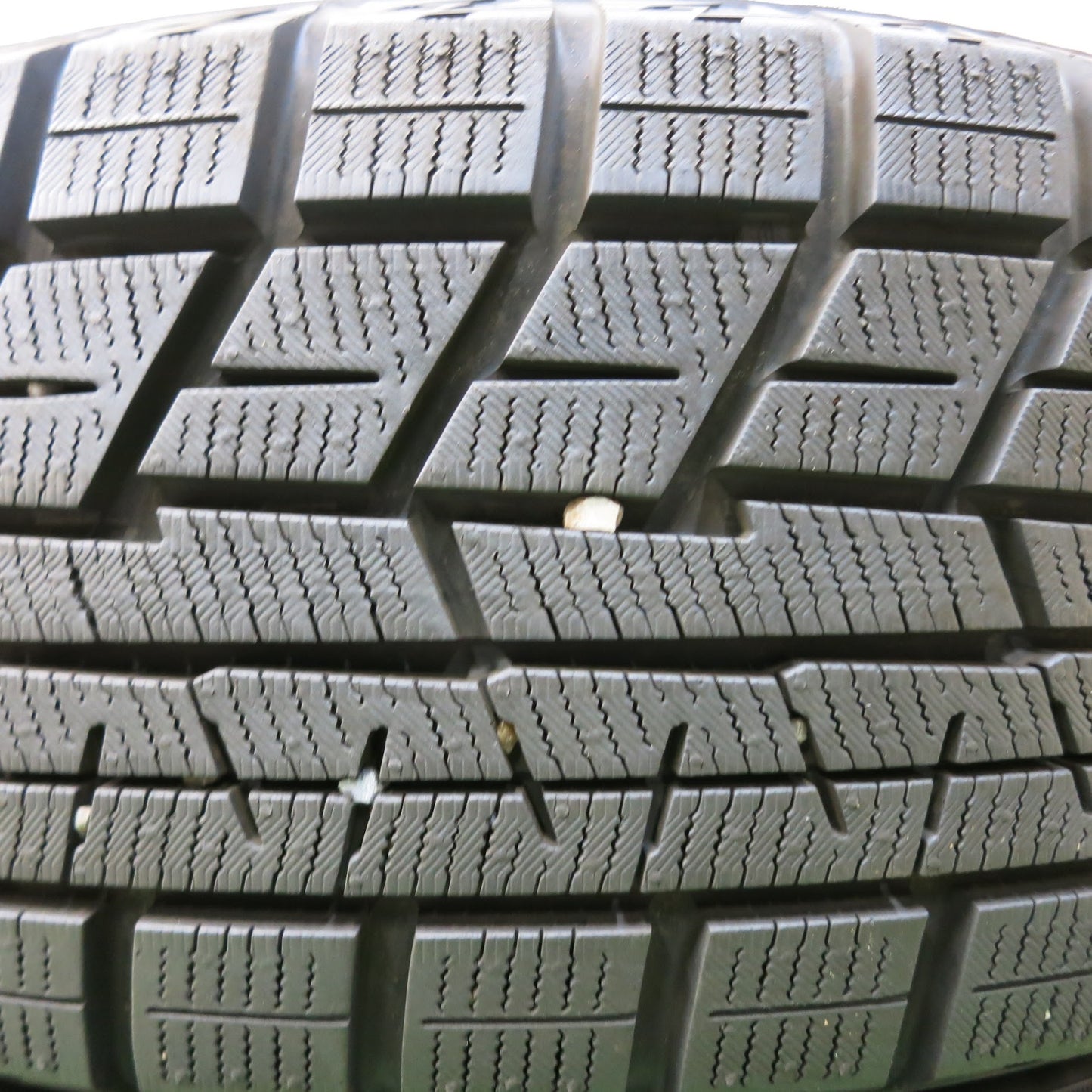 [送料無料]バリ溝！19年！キレイ！ほぼ10分★プリウス 等 195/65R15 スタッドレス ヨコハマ アイスガード iG60 MANARAY SPORT マナレイ PCD100/5H★3062806ヒス