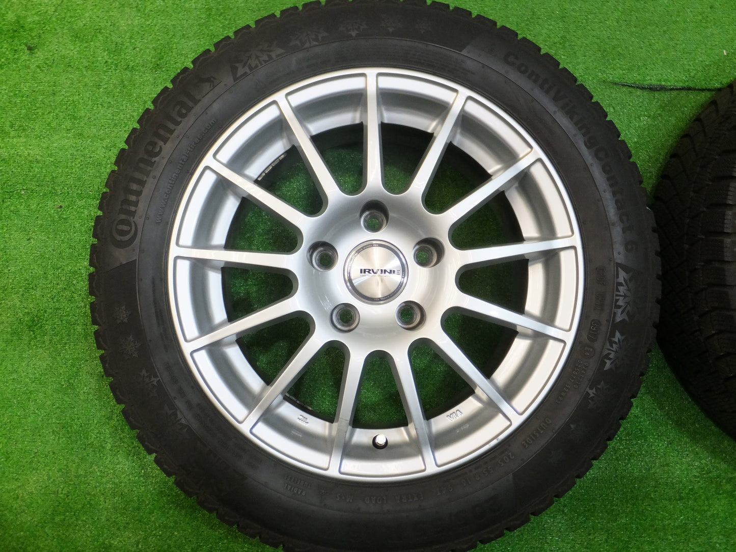 [送料無料]バリ溝！キレイ！9分★BMW 等 スタッドレス 205/55R16 IRVINE アーヴィン コンチネンタル コンチバイキング コンタクト6 PCD120/5H★2072704Hス