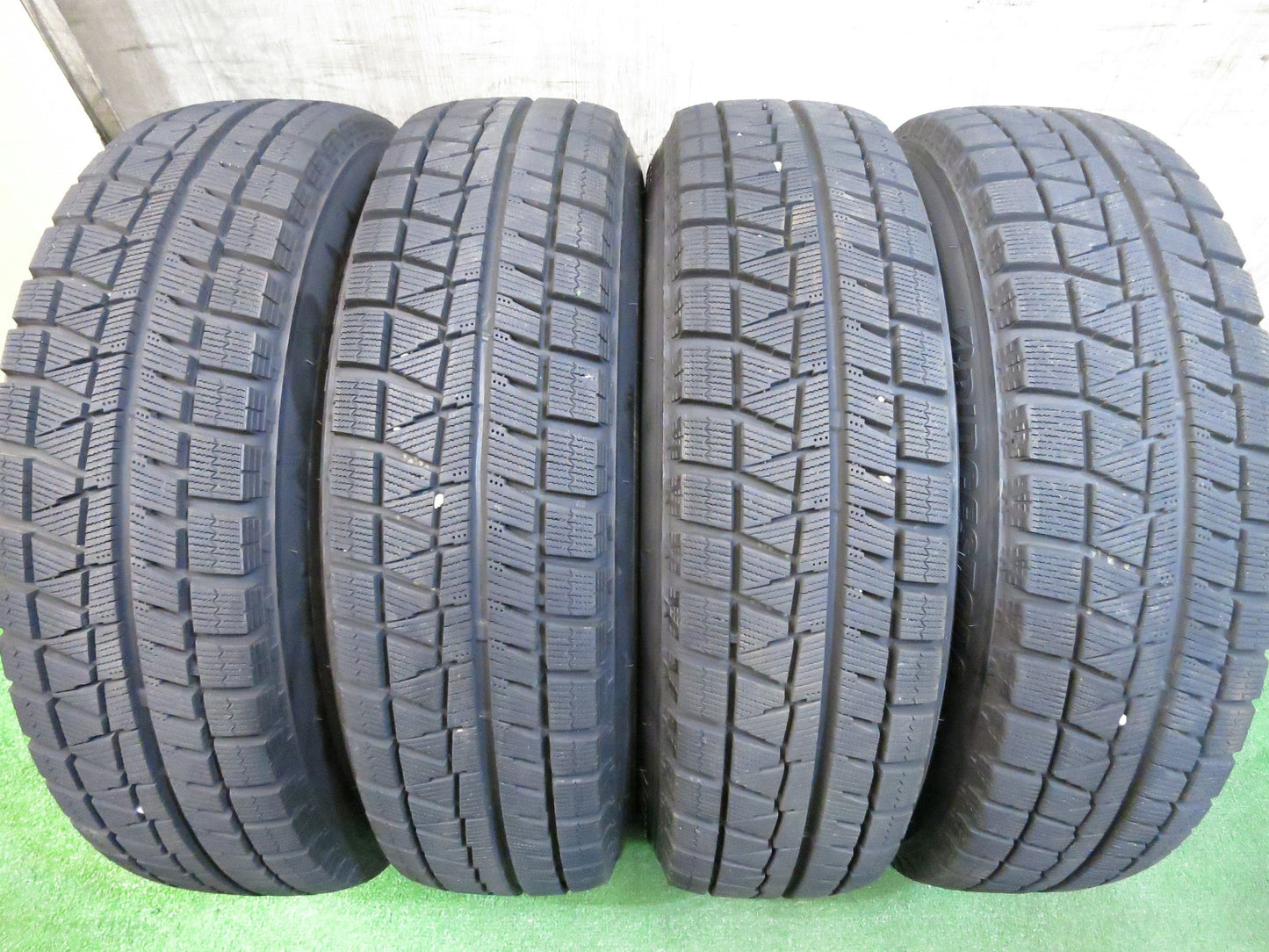 [送料無料]バリ溝！18年！綺麗！9.5分★スタッドレス 175/70R14 ブリヂストン アイスパートナー2 La-Strada Tirado＠ 阿部商会 14インチ PCD100/4H★2122705Hス