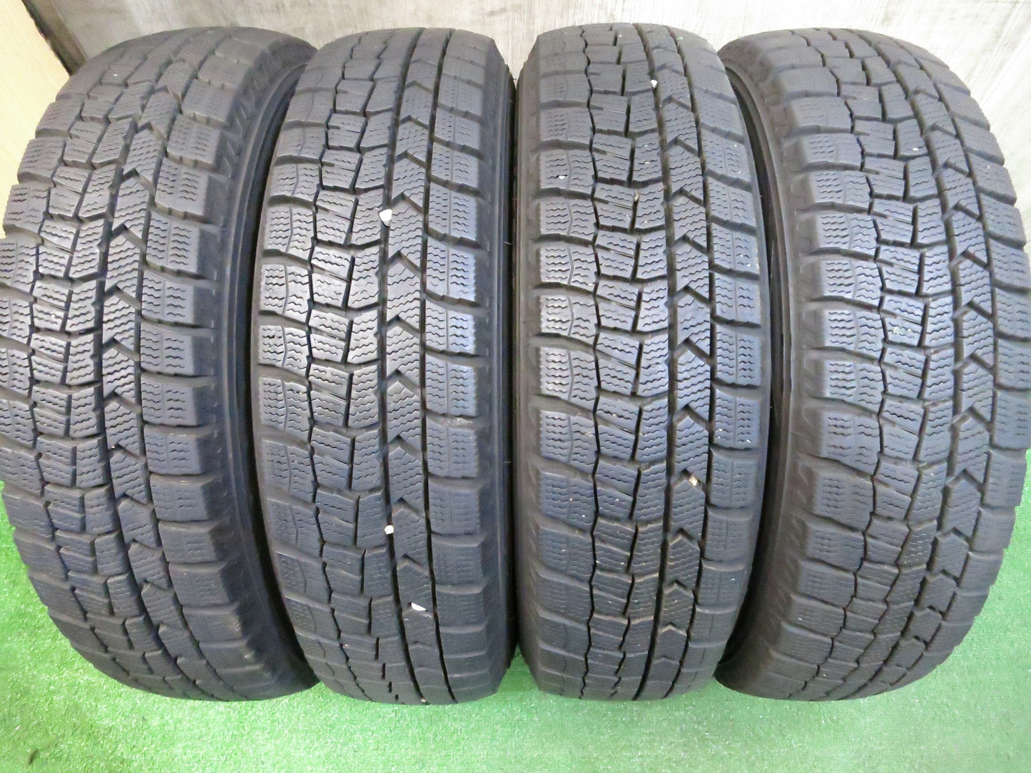 [送料無料]バリ溝！20年！9分★ダイハツ ムーヴ 純正 155/65R14 スタッドレス ダンロップ ウインターマックス WM02 14インチ PCD100/4H★3011107Hス