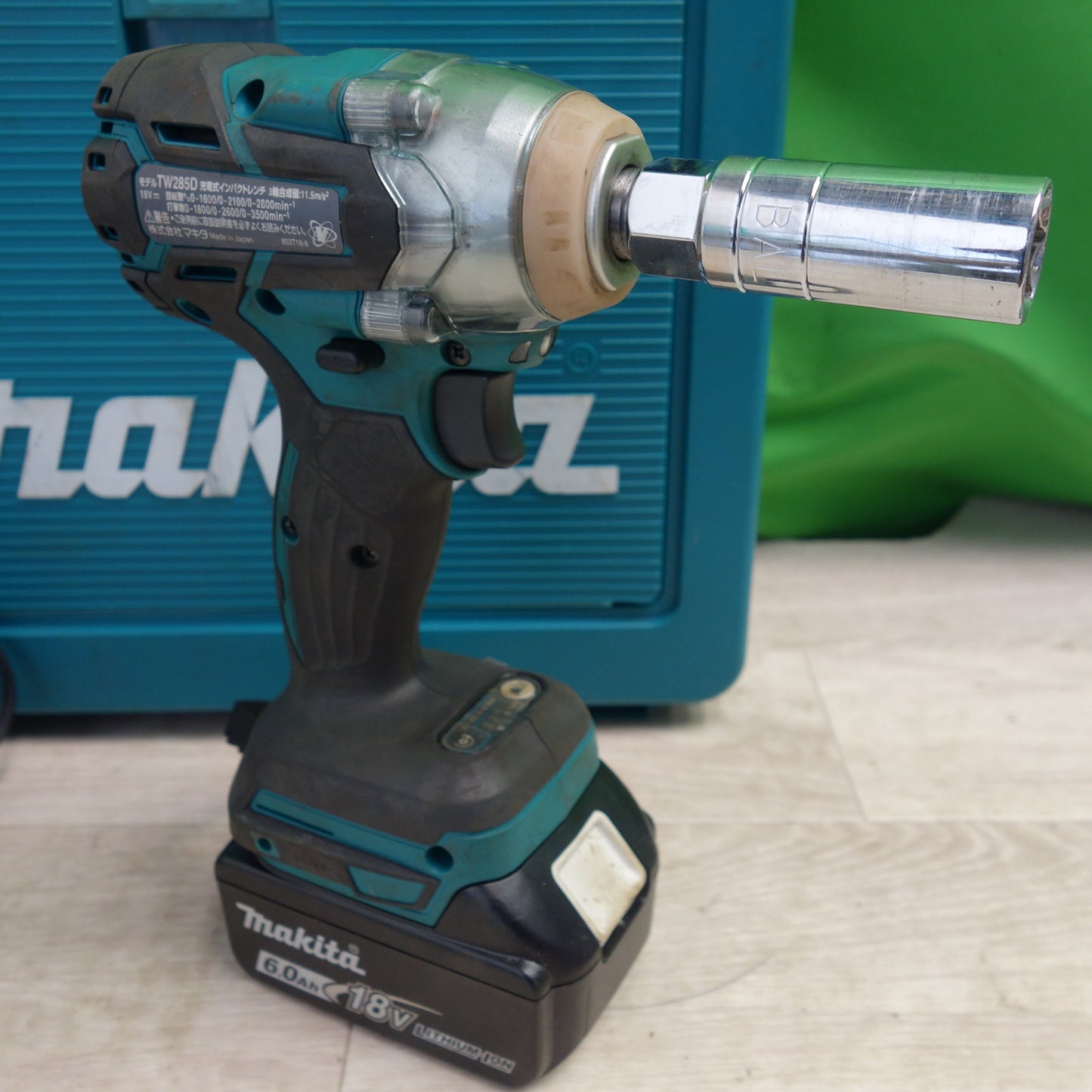 [送料無料] 付属品付き☆マキタ 充電式 インパクトレンチ TW285D 電動 工具 makita☆