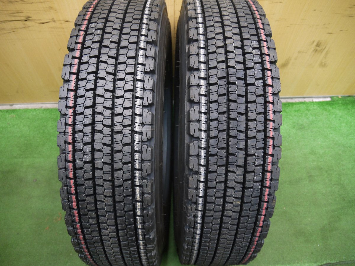 [送料無料]未使用！22年★トラック タイヤ 225/80R17.5 123/122L スタッドレス ブリヂストン W900 17.5インチ★3011602クスタ