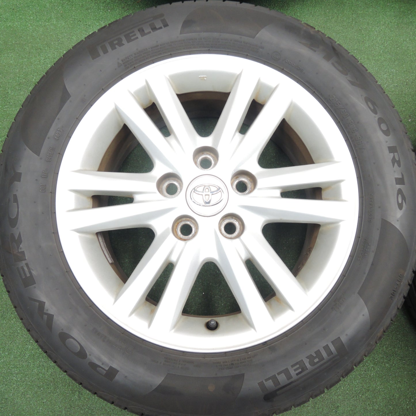 *送料無料* バリ溝！21年！8.5分★トヨタ マークX 純正 215/60R16 ピレリ パワジー 16インチ PCD114.3/5H★4021716HAノ