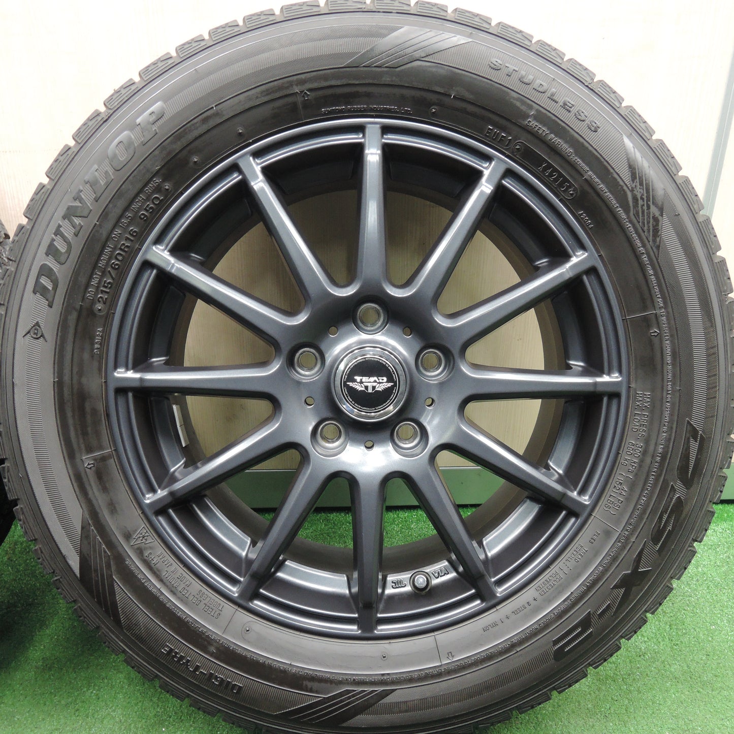 *送料無料*バリ溝！キレイ！9分★スタッドレス 215/60R16 ダンロップ DSX-2 TEAD テッド 16インチ PCD114.3/5H★3120907HAス