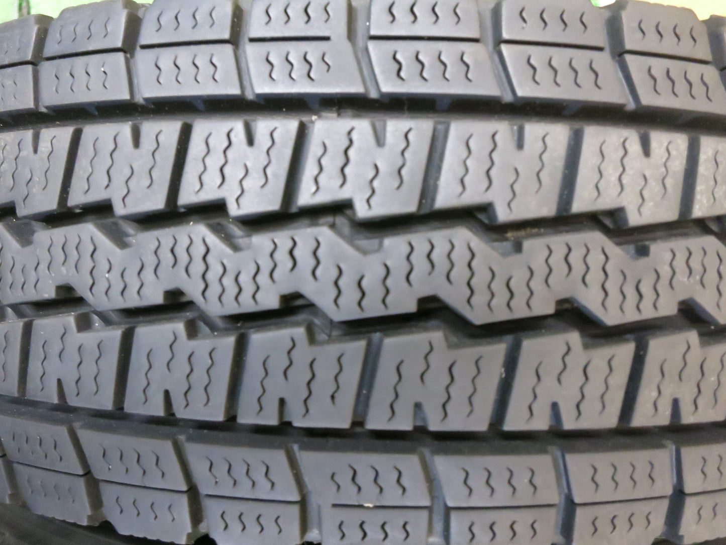 [送料無料]バリ溝！キレイ！9.5分★スタッドレス 155/80R14 88/86N ダンロップ ウインターマックス SV01 JOKER weds ジョーカー 14インチ PCD100/4H★2121902Hス