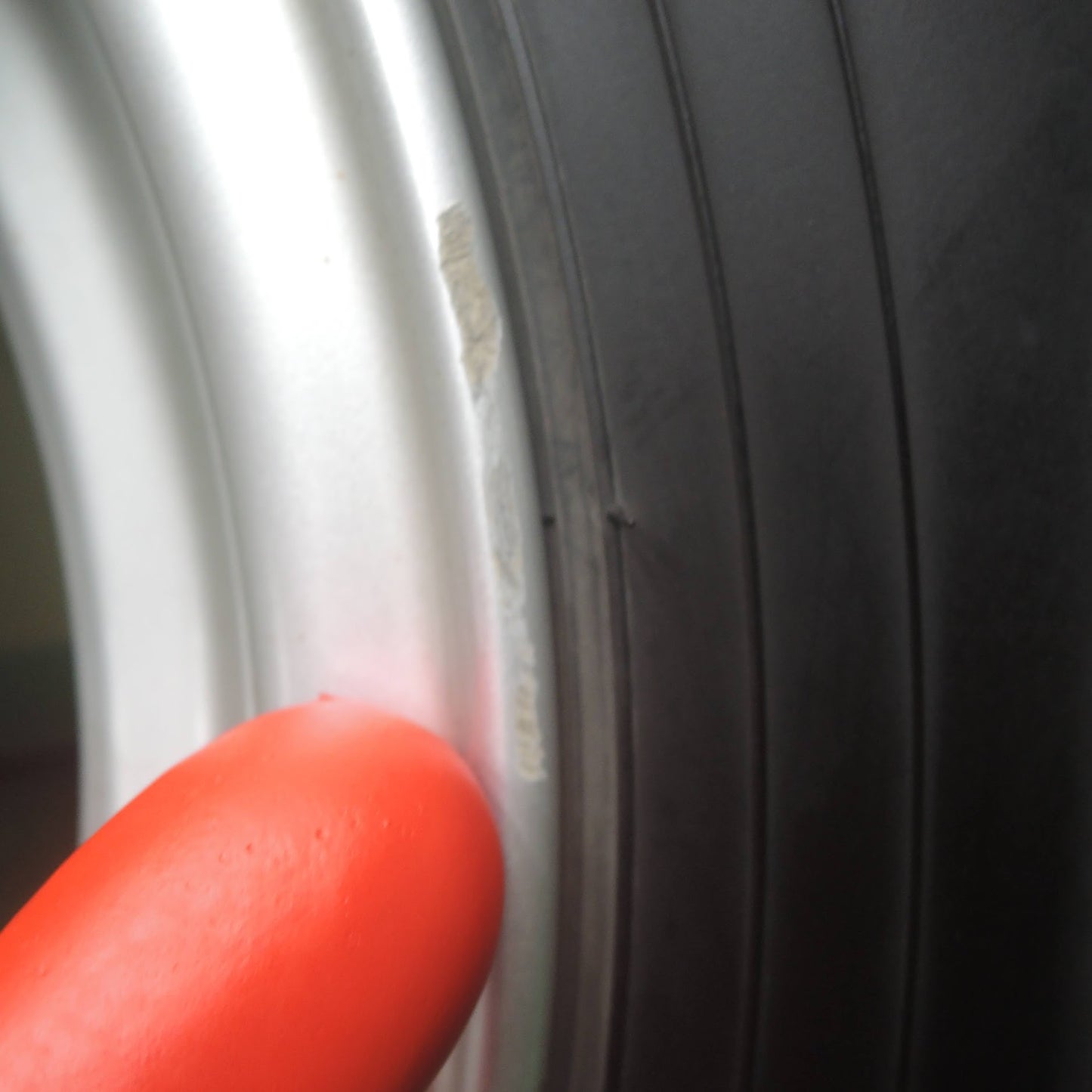 [送料無料]バリ溝！キレイ！9.5分★スタッドレス 185/70R14 ダンロップ ウインターマックス WM01 VIOLENTO ヴィオレント 14インチ PCD100/4H★3072708SYス