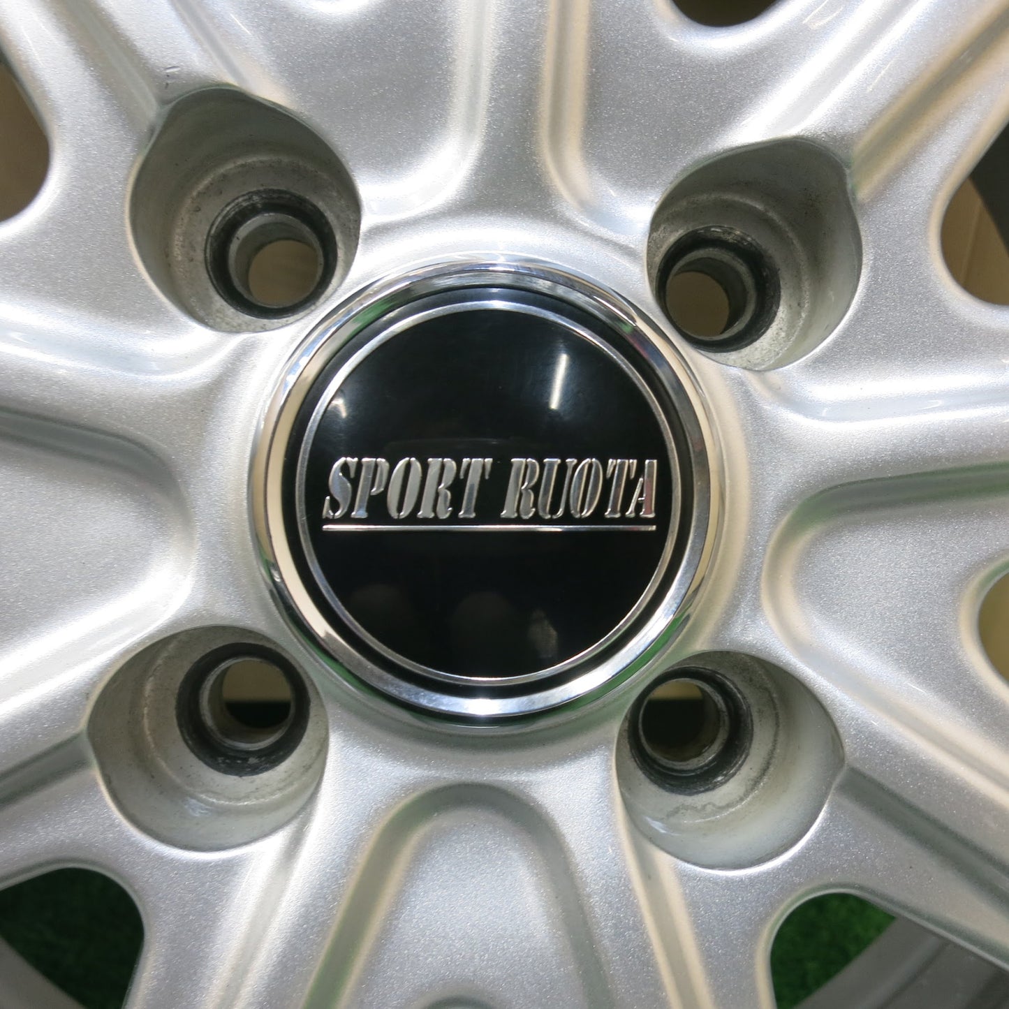 [送料無料]バリ溝！キレイ！9分★スタッドレス 175/65R15 ピレリ アイスアシンメトリコ SPORT RUOTA 15インチ PCD100/4H★3033001ヒス