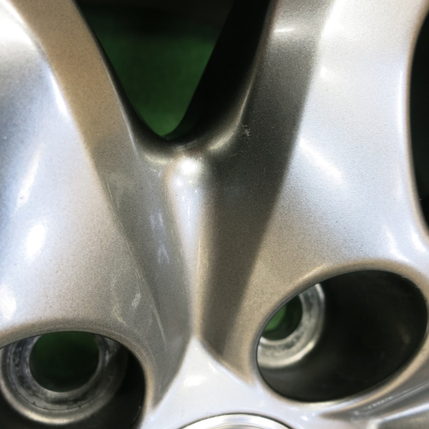 [送料無料]センサー付き！バリ溝！綺麗！9分★レクサス NX300h バージョンL 純正 225/60R18 スタッドレス ピレリアイスアシンメトリコ PCD114.3/5H★3051705ヒス