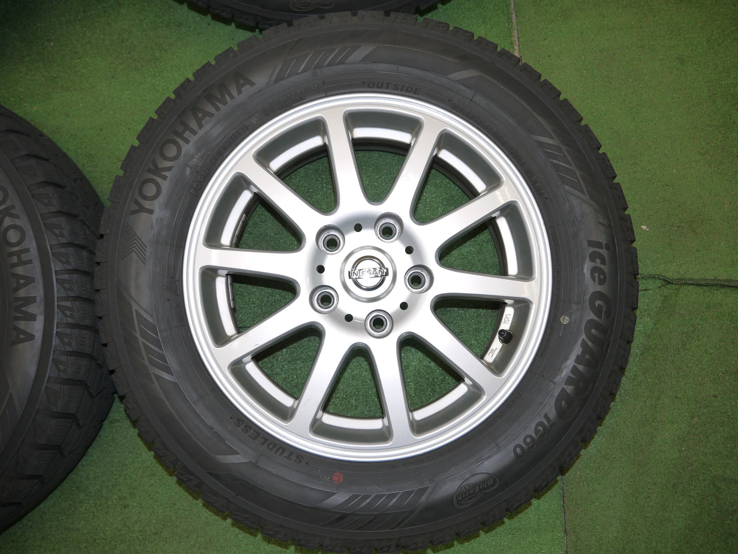 [送料無料]4本価格！18年★日産 セレナ 純正 195/65R15 スタッドレス ヨコハマ アイスガード iG60 15インチ PCD114.3/5H★2041608クス