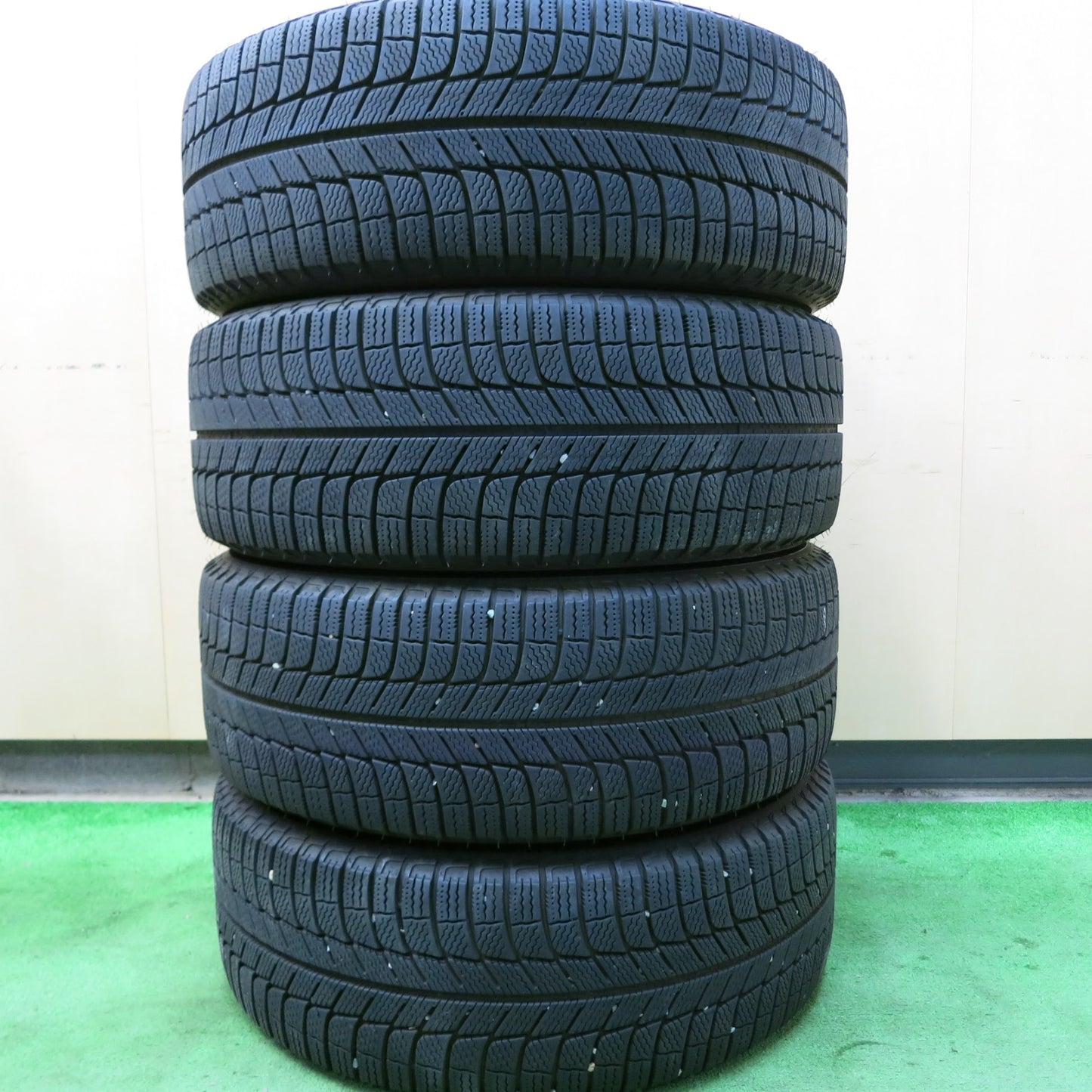 [送料無料]センサー付！バリ溝！19年！綺麗！8.5分★レクサス UX250h Ver-L 純正 225/50R18 スタッドレス ミシュラン XI3 18インチ PCD114.3/5H★3073101ヒス