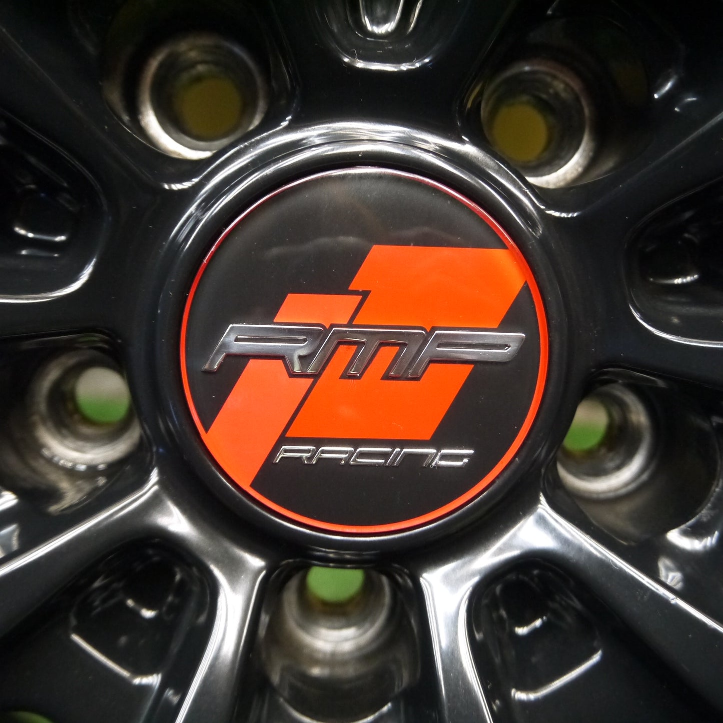 *送料無料*キレイ★RMP RACING 245/40R18 スタッドレス ヨコハマ アイスガード iG60 RMPレーシング 18インチ PCD114.3/5H★4010903Hス