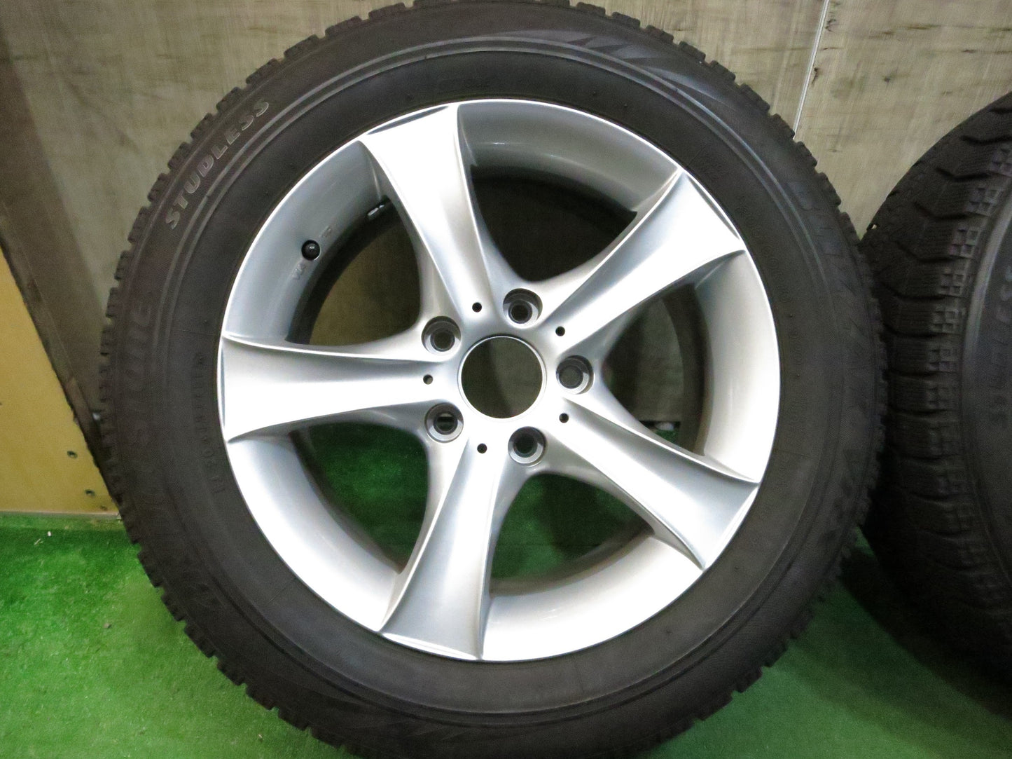 [送料無料]キレイ★BMW 等 205/60R16 スタッドレス AGA TAS ブリヂストン ブリザック VRX 16インチ PCD120/5H★3022405Hス