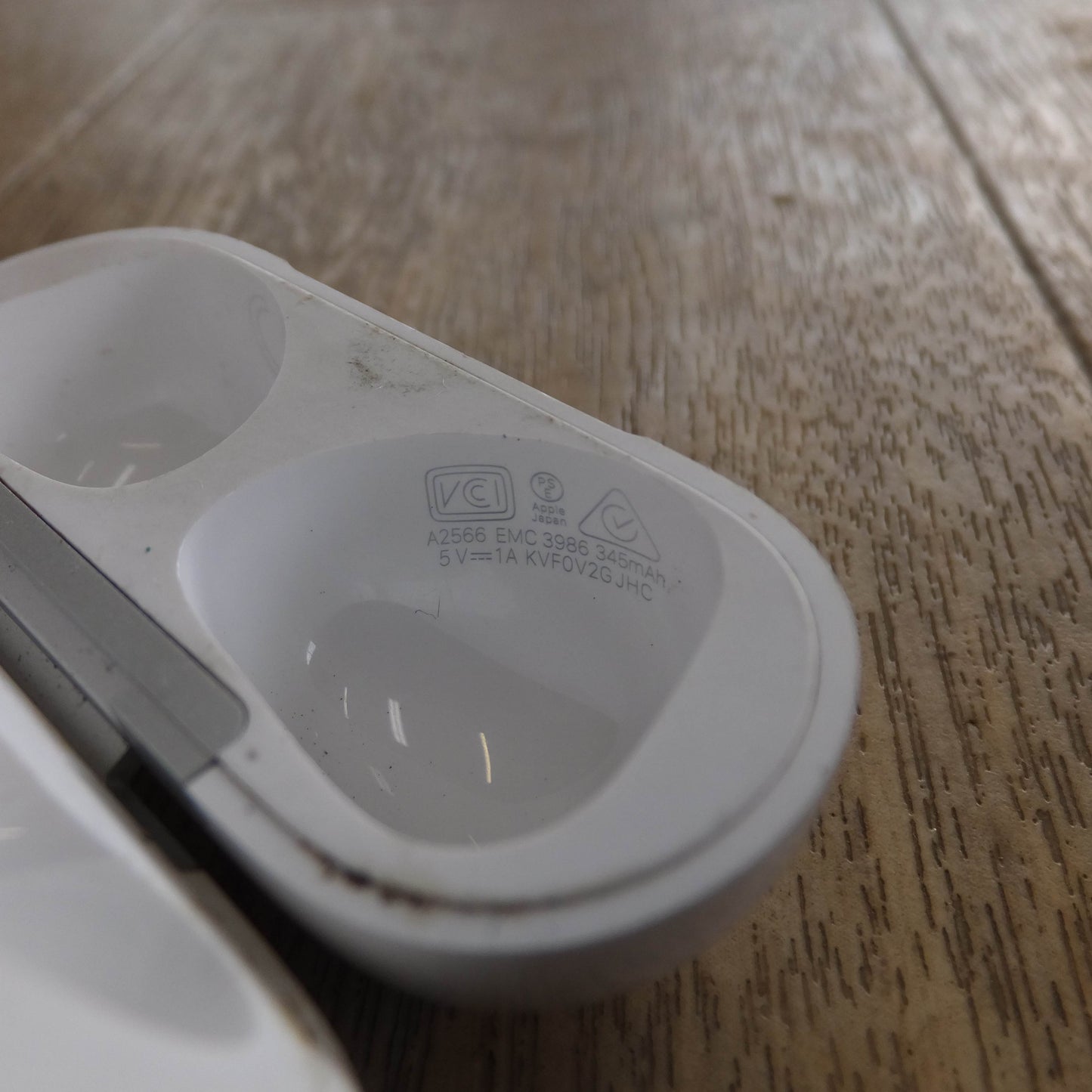 [送料無料]現状品★アップル Apple AirPods 第3世代 A2564　充電ケース A2566　セット★