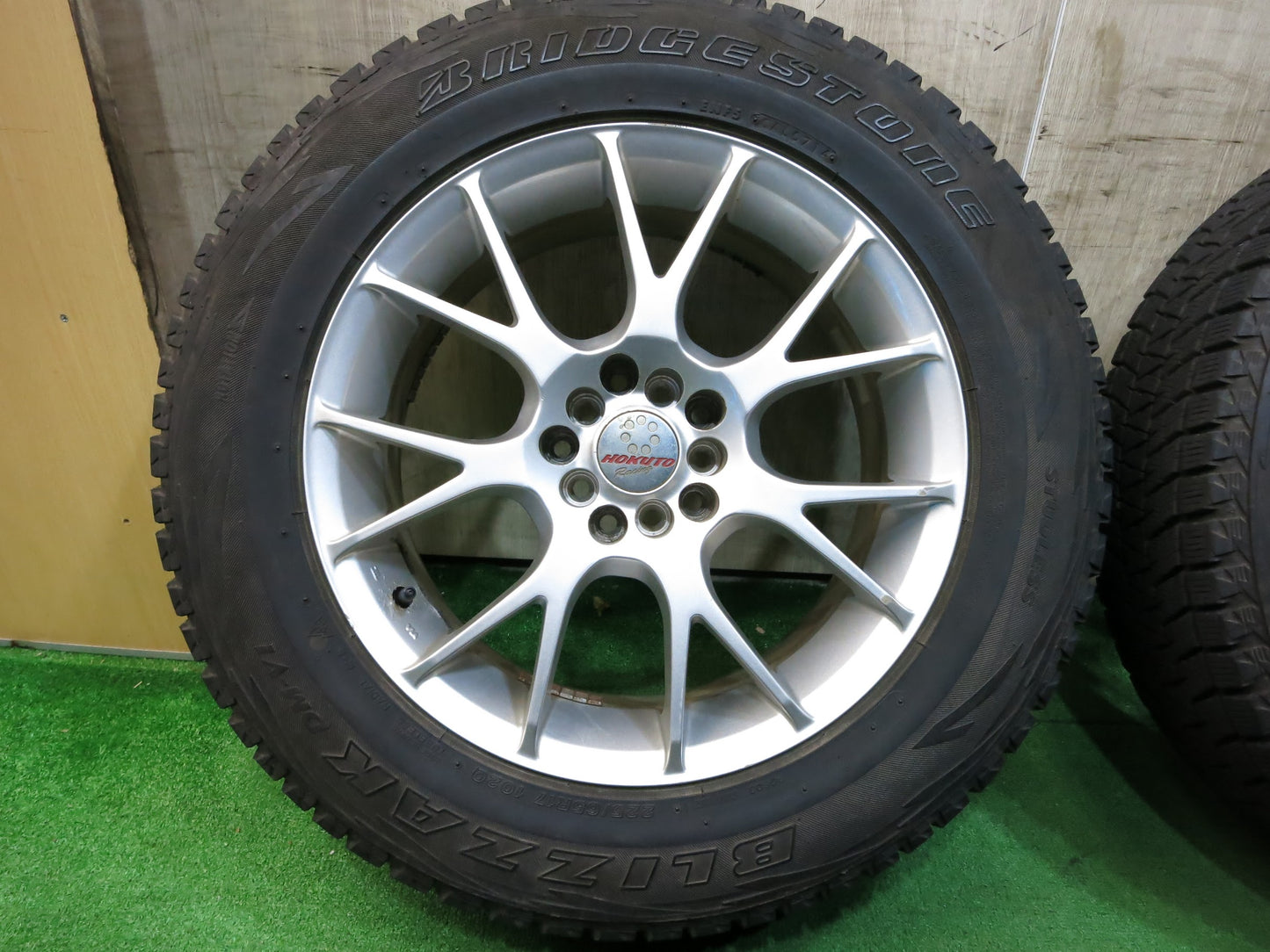 [送料無料]4本価格★スタッドレス 225/65R17 HOKUTO Racing ブリヂストン ブリザック DM-V1 ホクト レーシング 17インチ PCD100 114.3/5H マルチ★2120202Hス