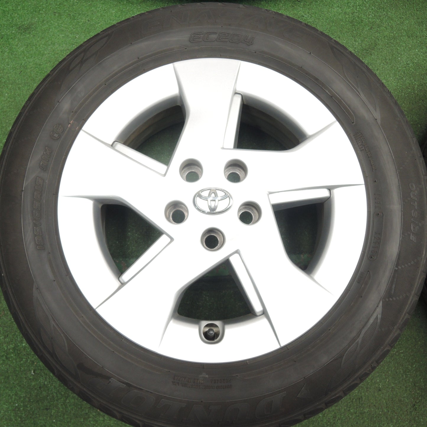 *送料無料* 4本価格★トヨタ 30系 プリウス 純正 195/65R15 ダンロップ エナセーブ EC204 15インチ PCD100/5H★4022303HAノ