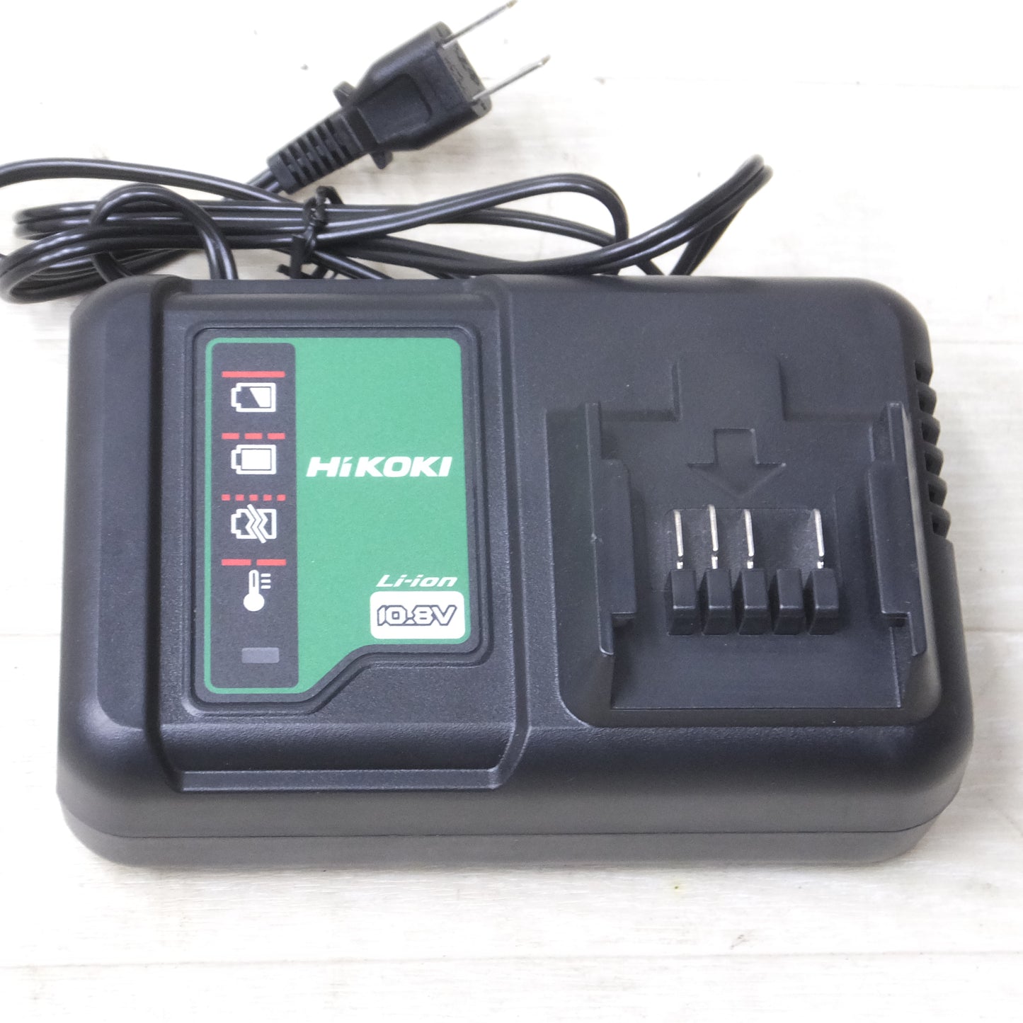[送料無料]◆HIKOKI ハイコーキ コードレス振動ドライバドリル DV12DD 10.8V バッテリ2個 充電器 ケース付き◆