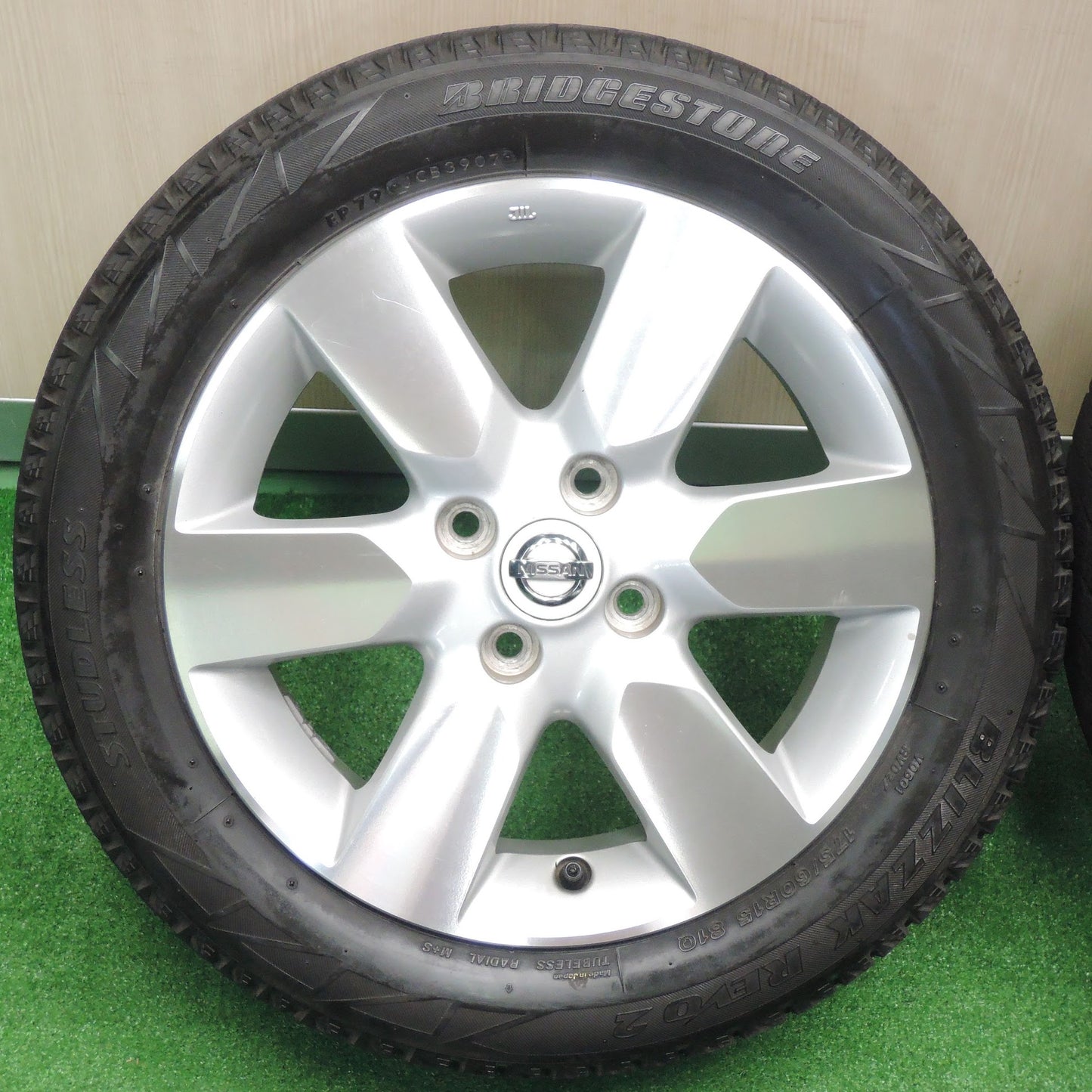 [送料無料]4本価格★日産 ノート 純正 175/60R15 スタッドレス ブリヂストン ブリザック REVO2 15インチ PCD100/4H★3090205NJス