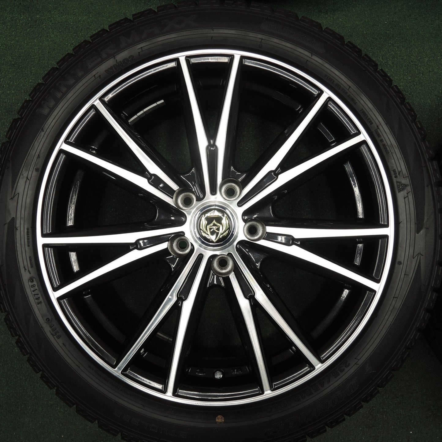 [送料無料] バリ溝！ほぼ10分！キレイ★スタッドレス 235/45R18 ダンロップ ウインターマックス WM02 RiZLEY weds ライツレー 18インチ PCD114.3/5H★4011906TNス