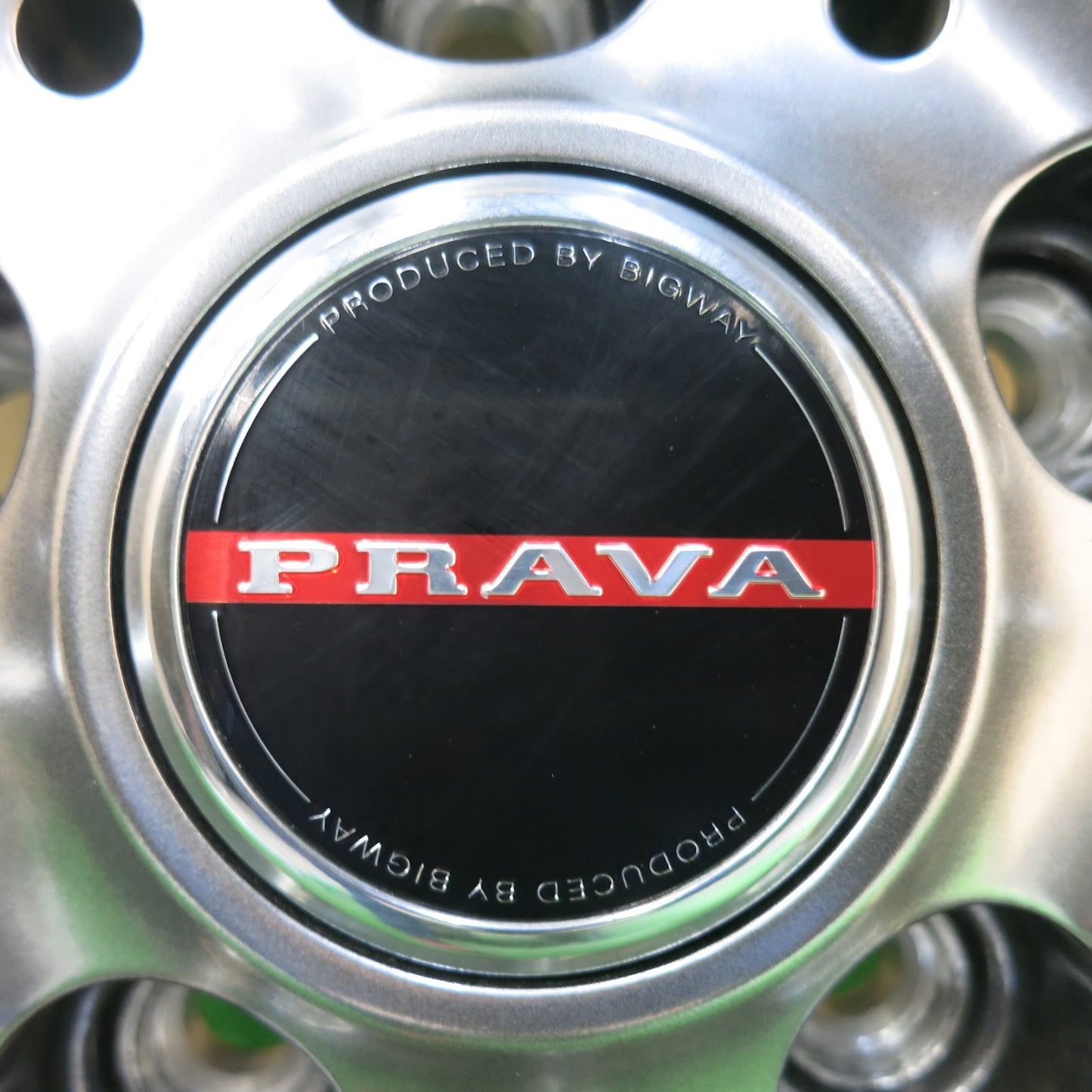 [送料無料]超バリ溝！22年！キレイ！ほぼ10分★225/50R18 ヨコハマ BluEarth-RV RV03 PRAVA 9M BIGWAY プラバ ビックウェイ 18インチ PCD114.3/5H★3041904ヒノ