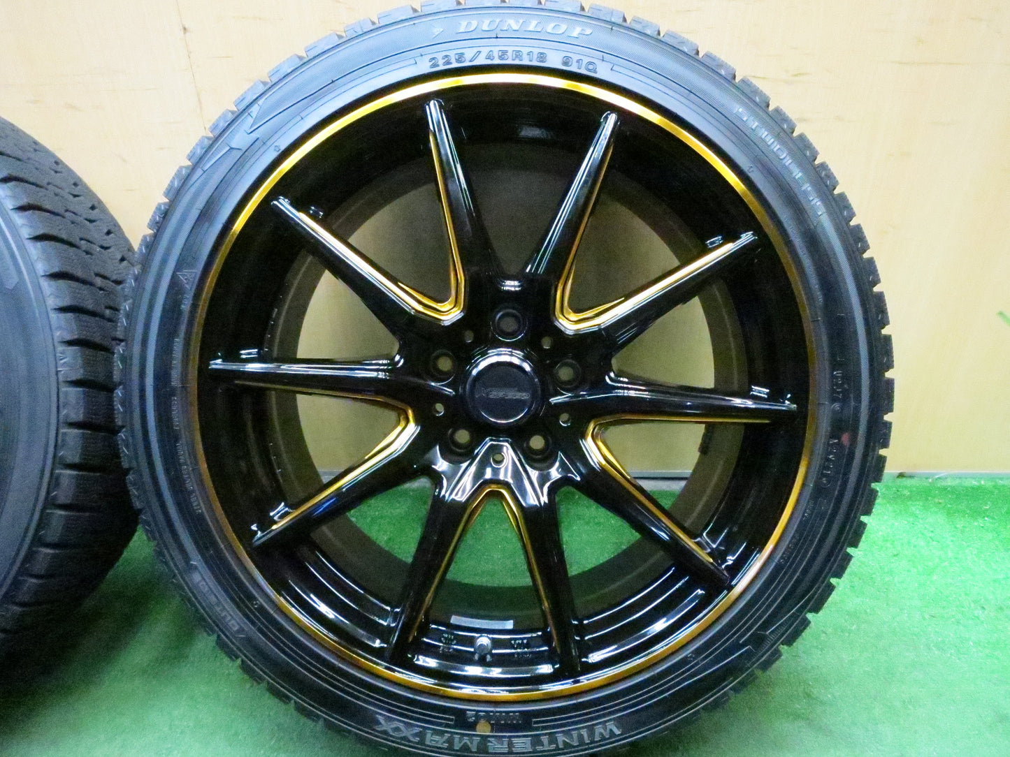 [送料無料]バリ溝！21年！キレイ！9.5分★スタッドレス X CROSS SPEED 225/45R18 ダンロップ ウインターマックス WM02 18インチ PCD114.3/5H★3030306Hス