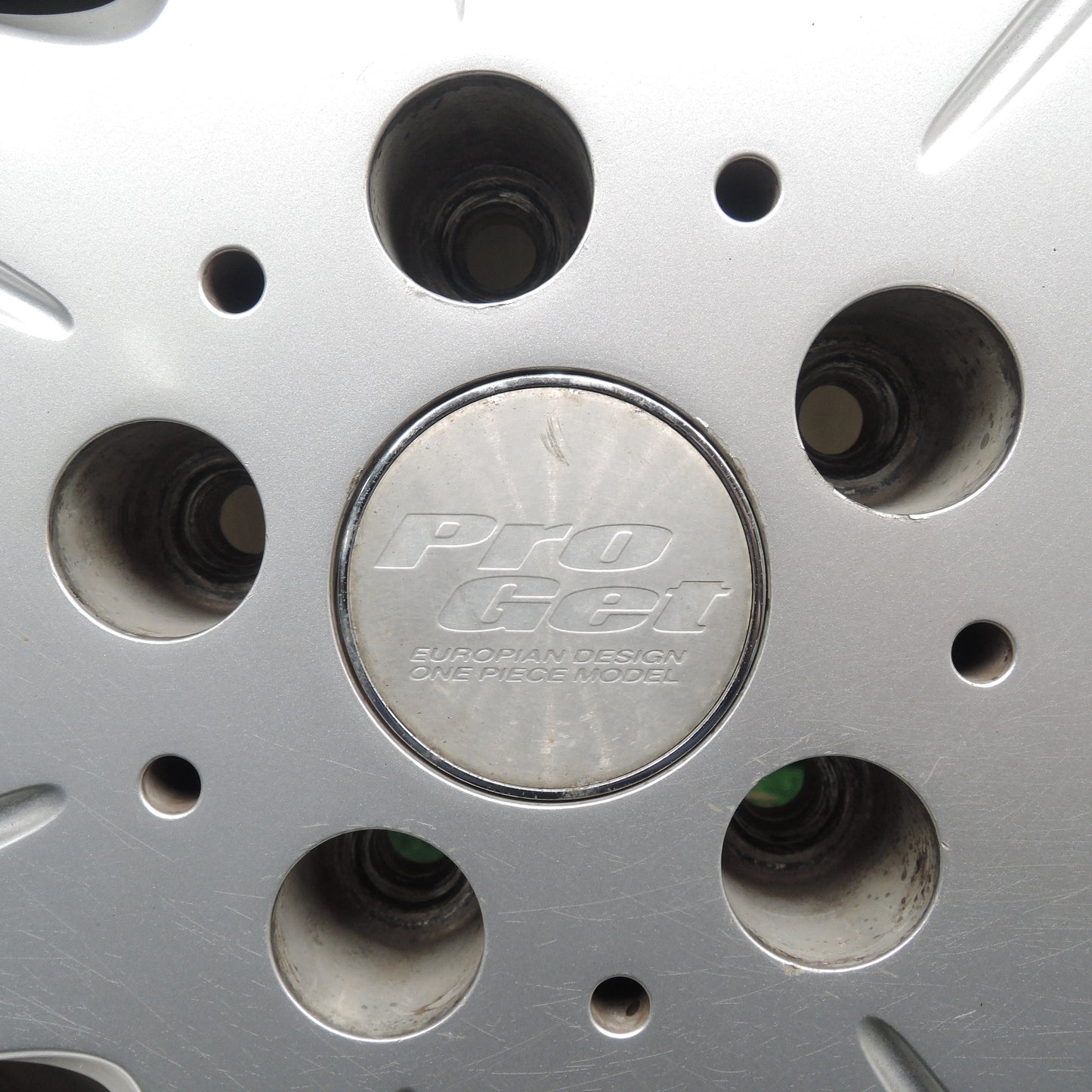 *送料無料*バリ溝！8.5分★スタッドレス 195/65R15 ピレリ アイスアシンメトリコ ProGet EUROPIAN 15インチ PCD114.3/5H★3111301NJス